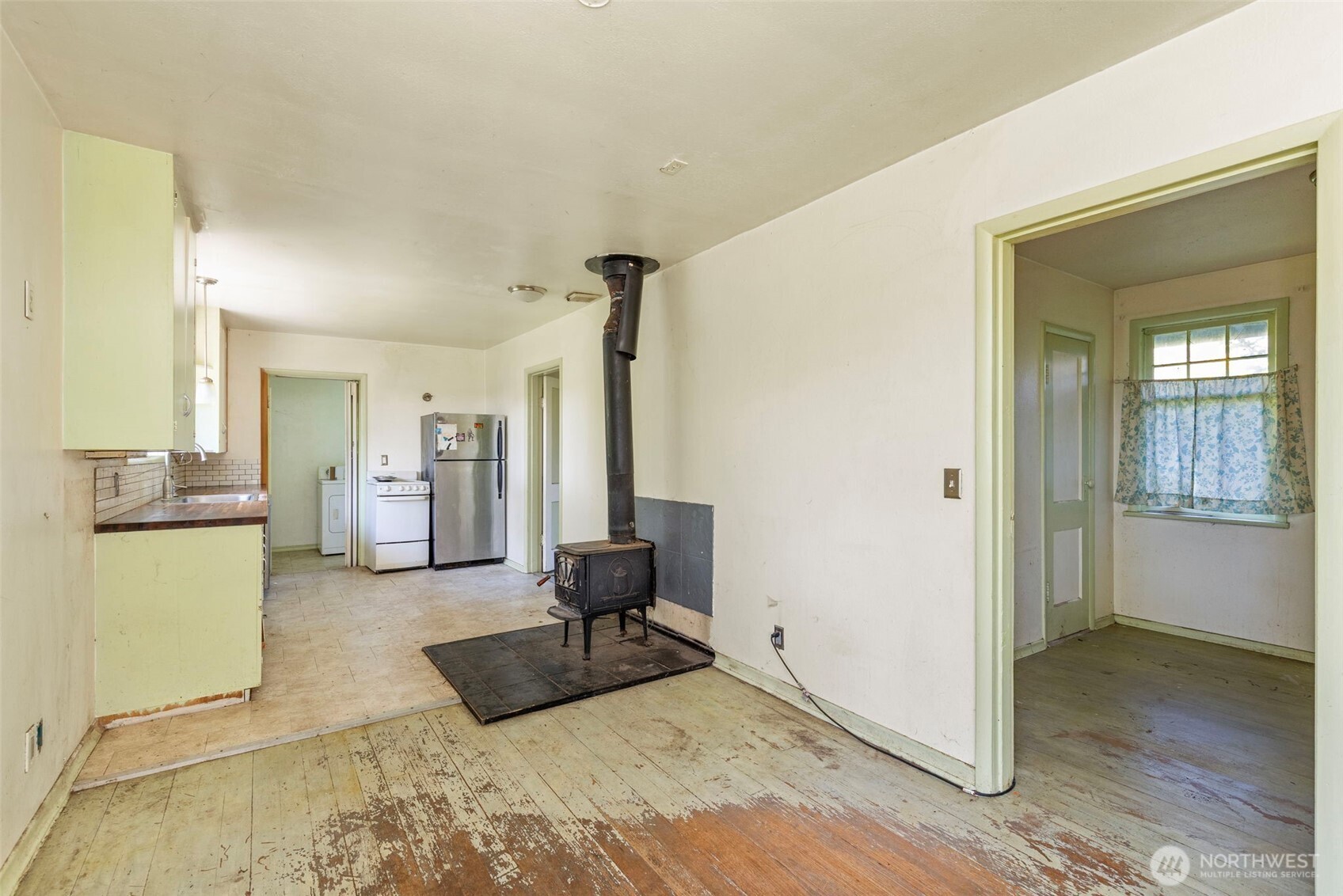 26304 Bannister Street Property Photo 29