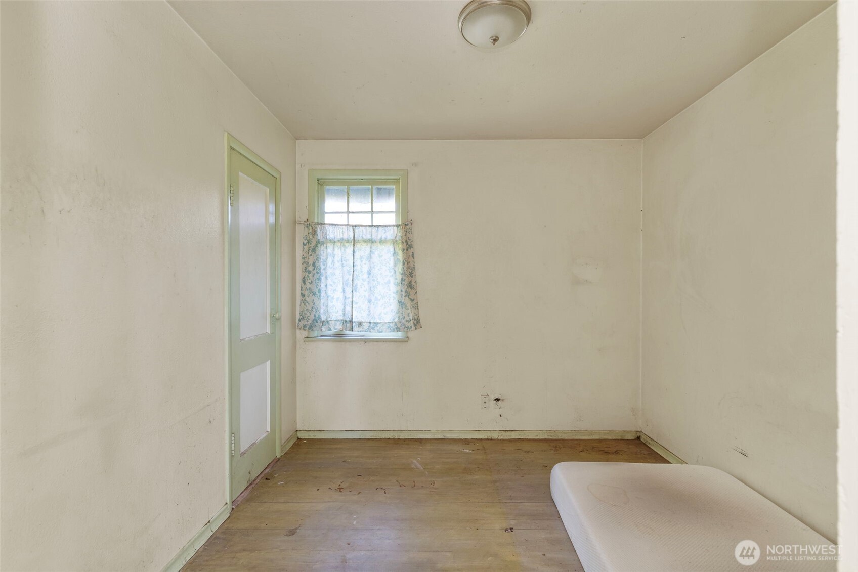 26304 Bannister Street Property Photo 33