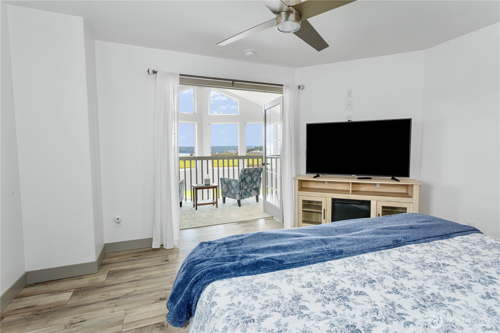 26987 State Route 20 Property Photo 16