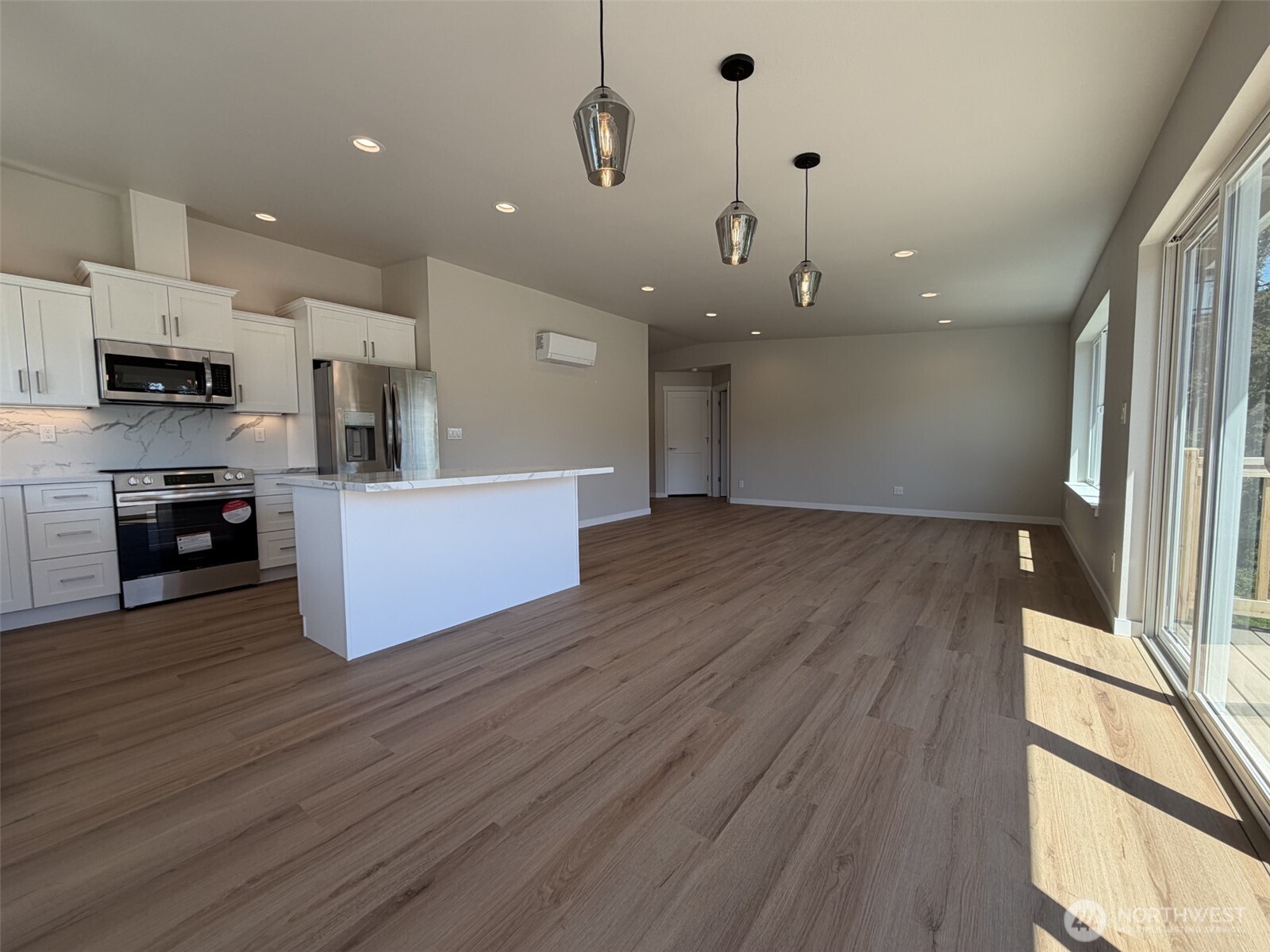 621 La Fiesta Street Property Photo 4