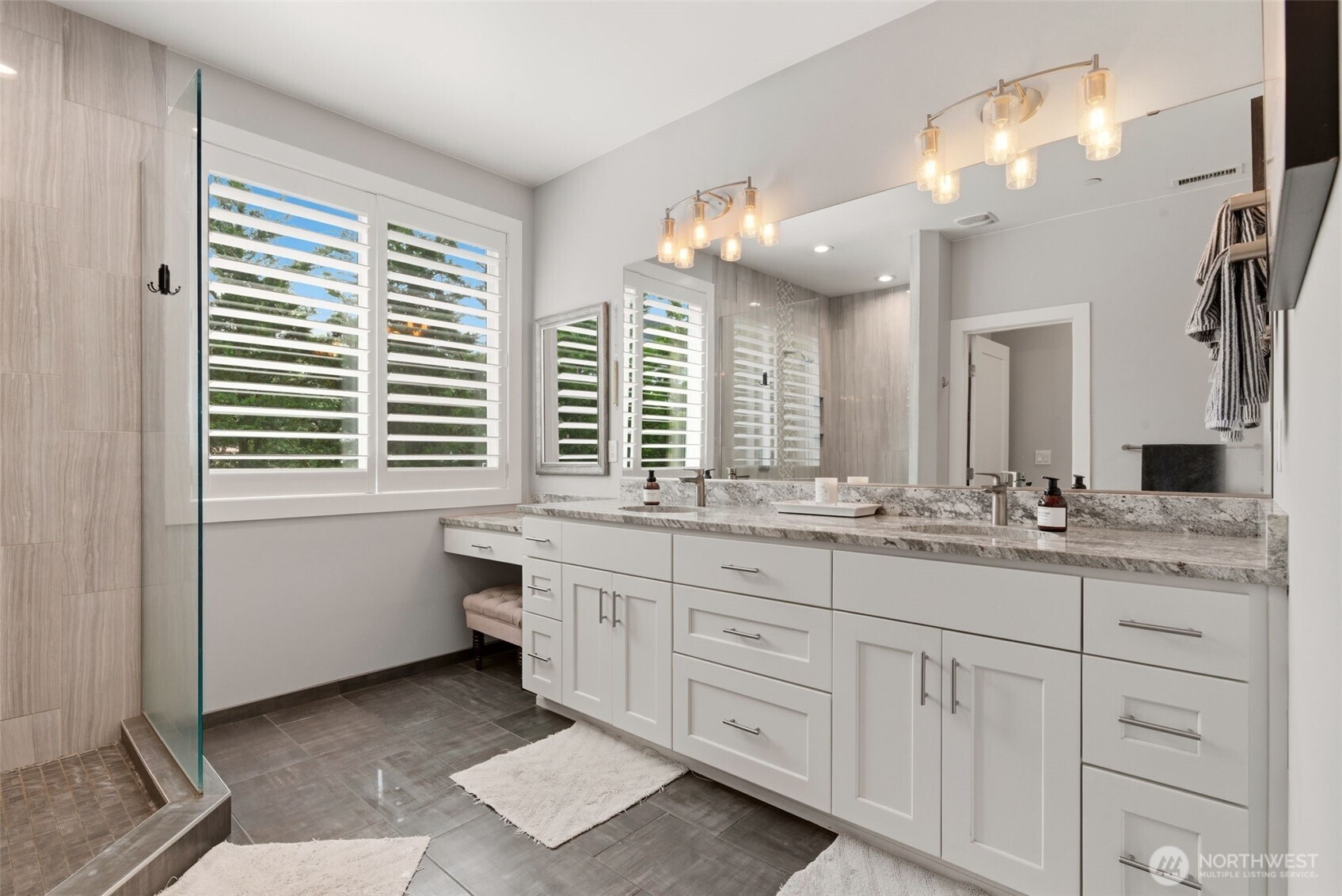 6224 76th Street Property Photo 12