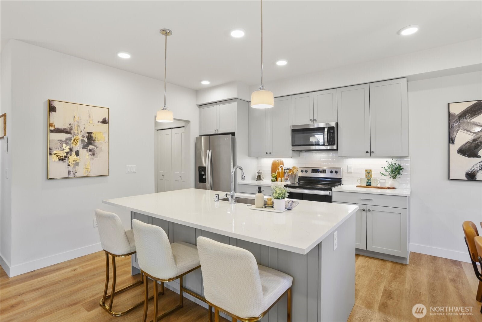 121 171st Place B Property Photo 10