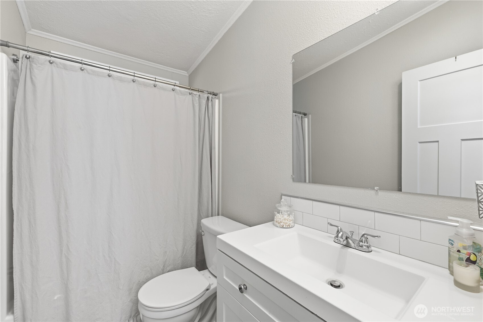 8329 Abelia Ct Se Property Photo 13