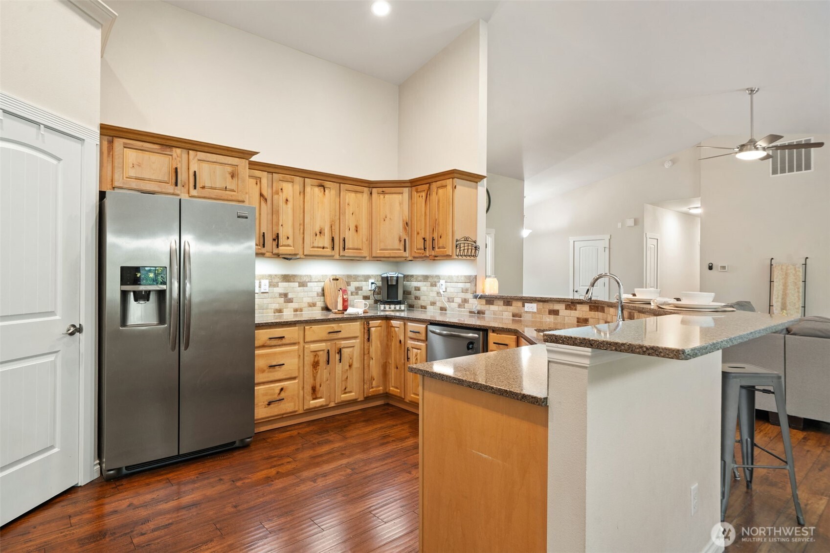300 E Hillside Drive Property Photo 16