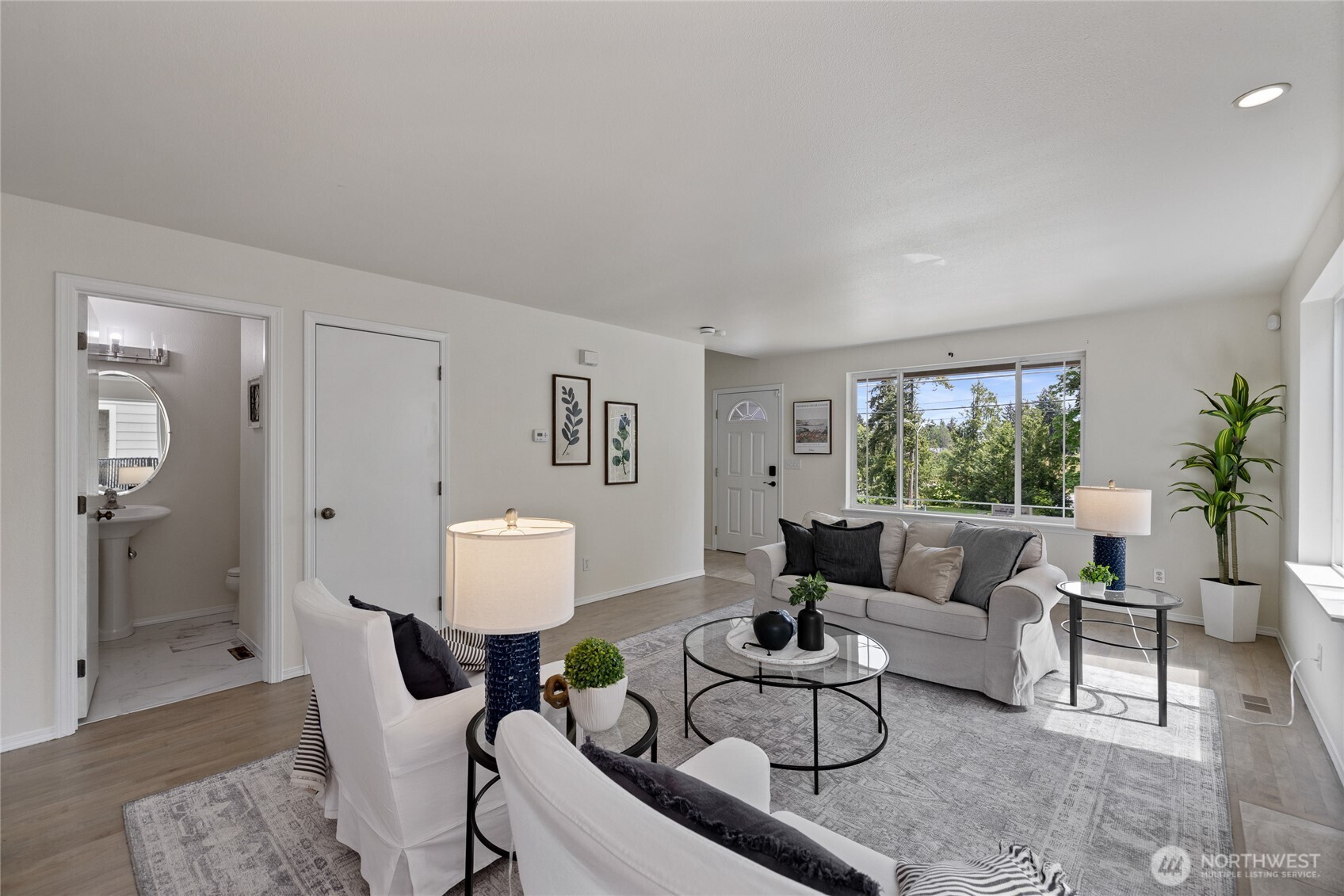 1641 Bayview Drive Property Photo 8
