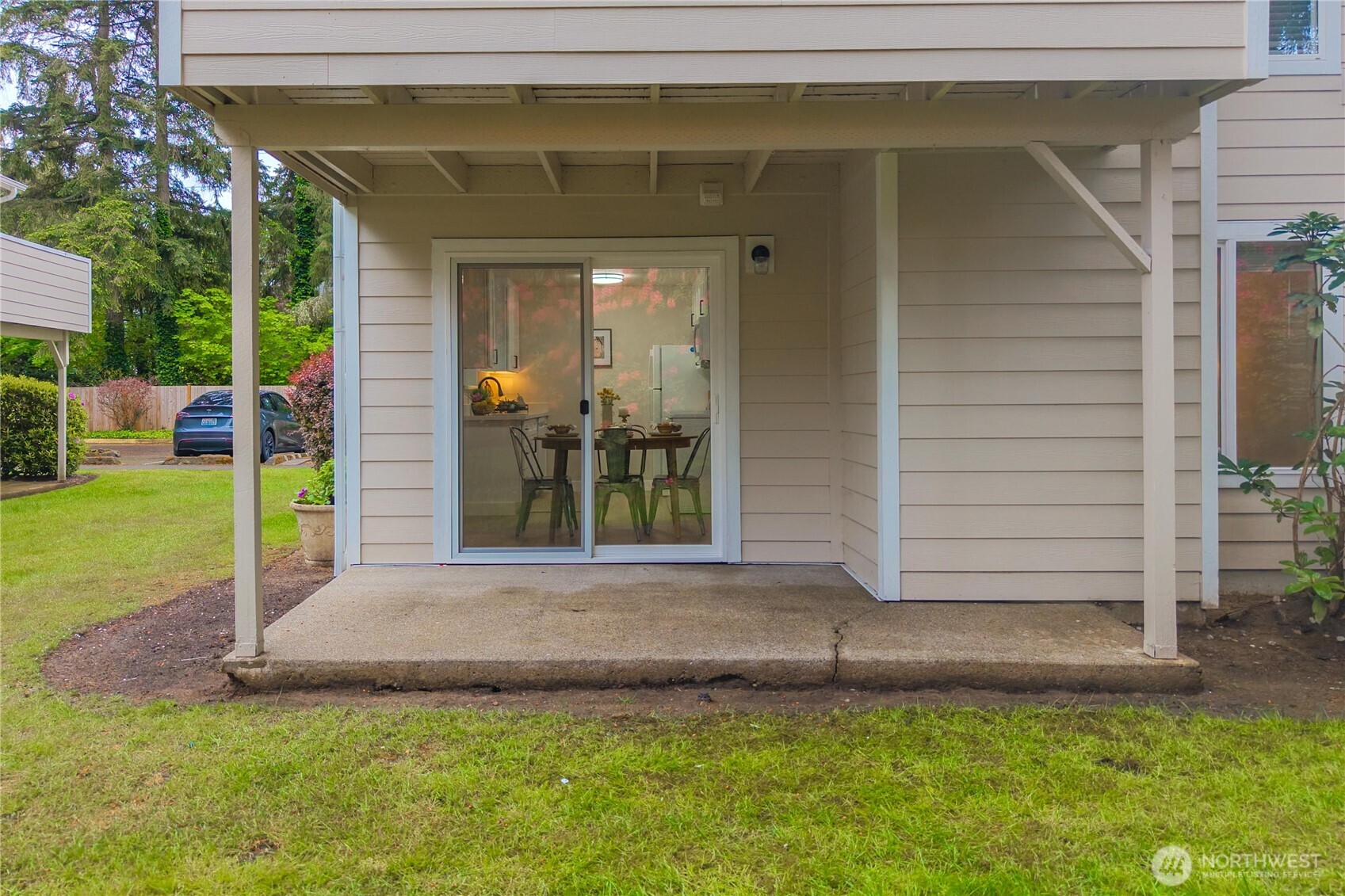 4623 Grandview Dr D Property Photo 27