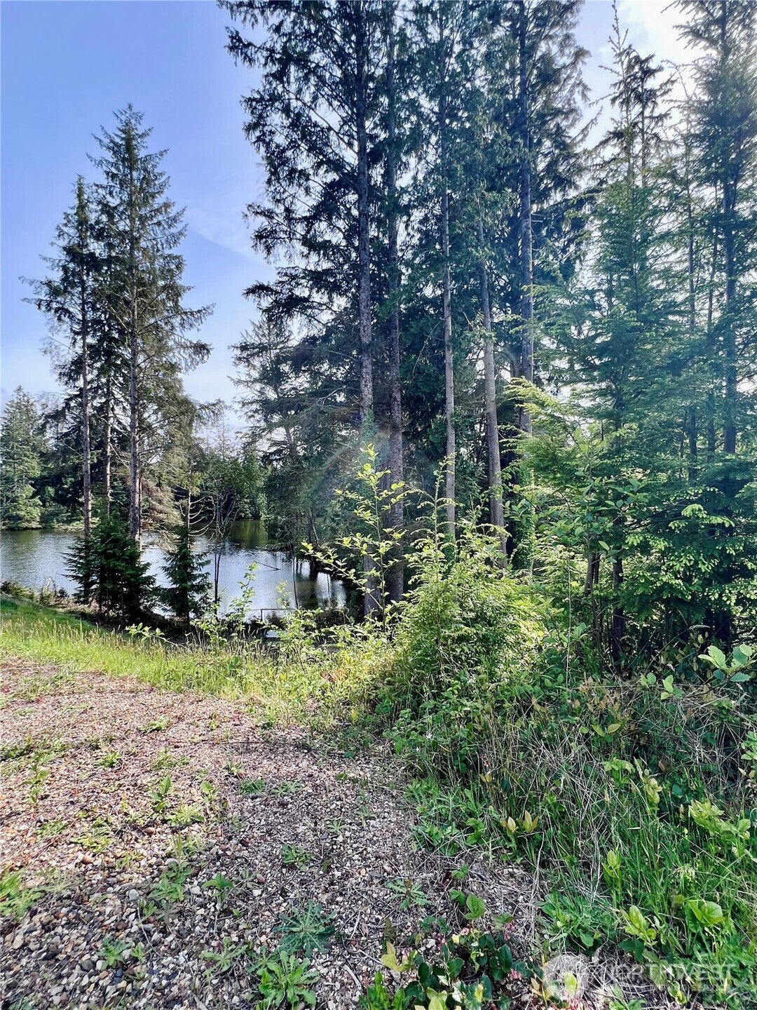 10 Sunrise Lane Property Photo 9