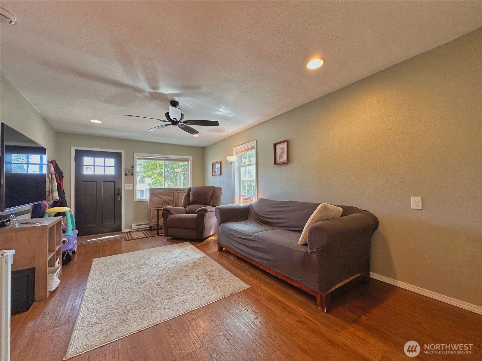 111 Washington Place Property Photo 5