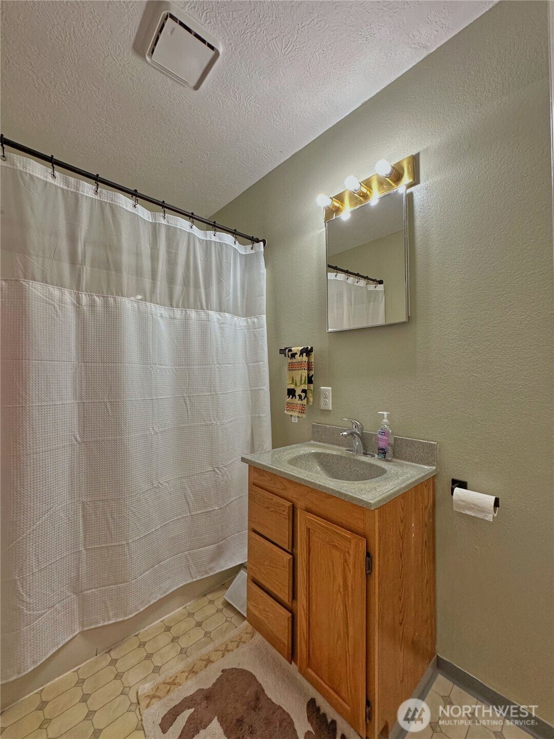 111 Washington Place Property Photo 27