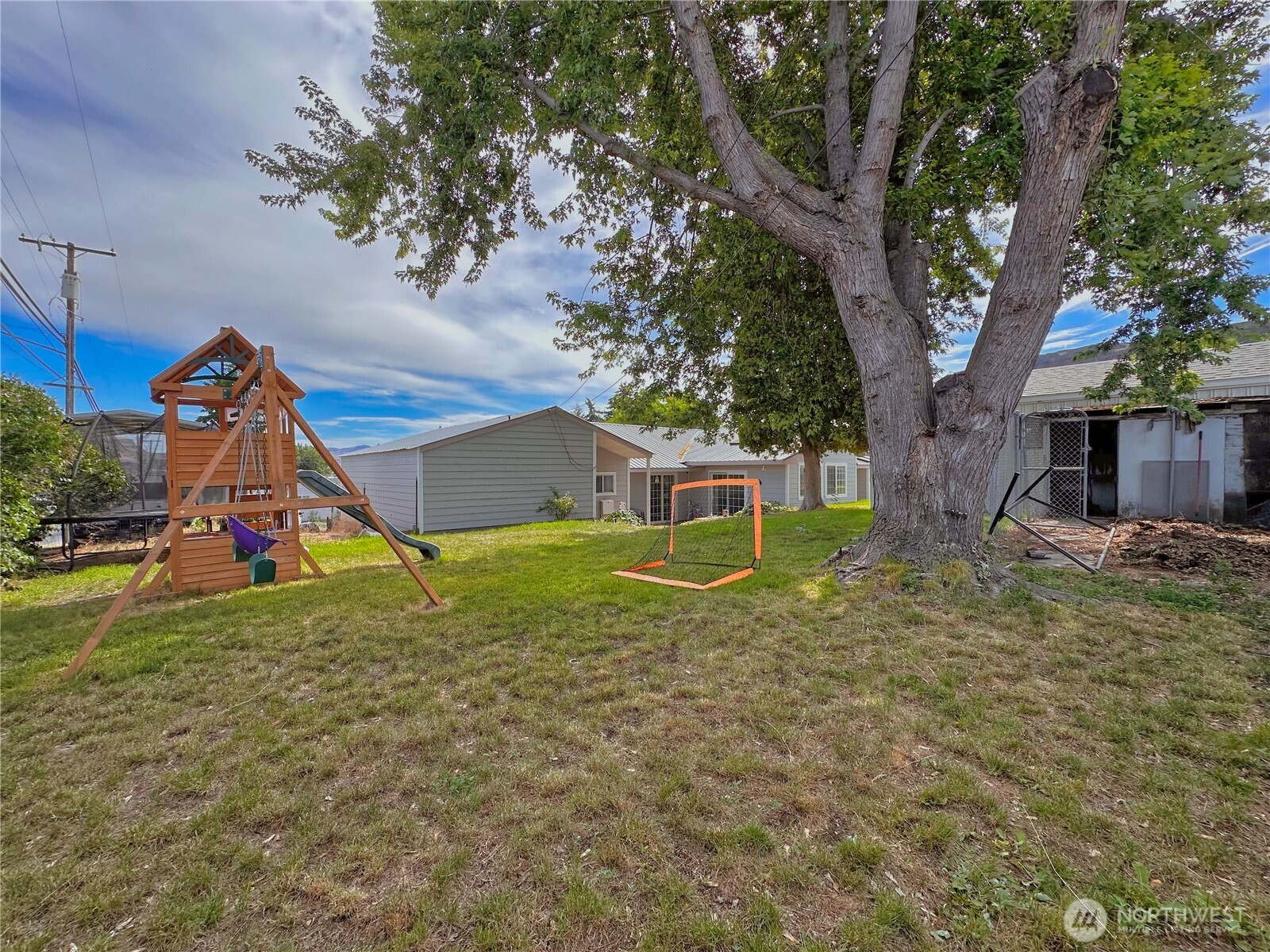 111 Washington Place Property Photo 31