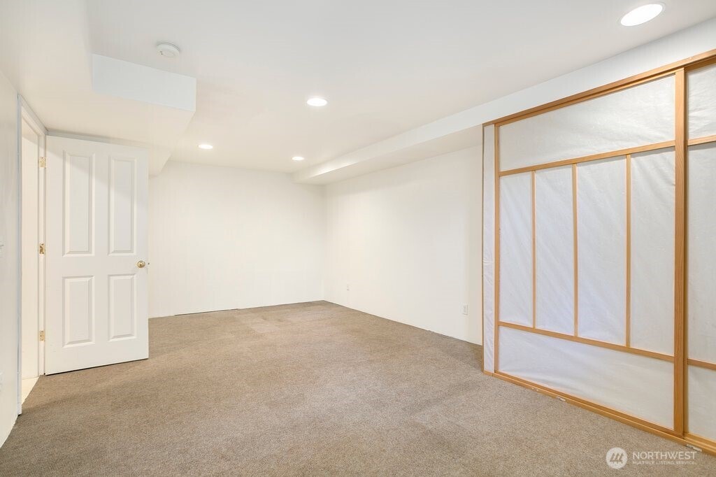 5301 164th Avenue 7-4 Property Photo 23