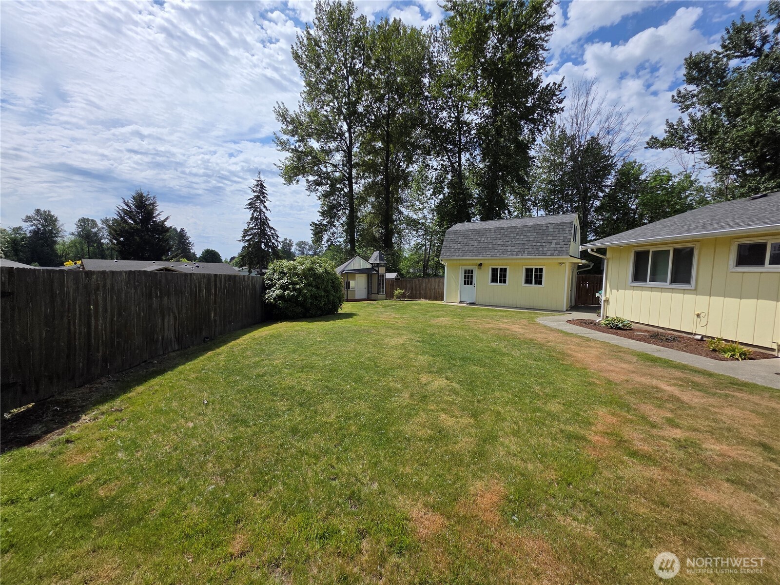 11211 Se 223rd Place Property Photo 8