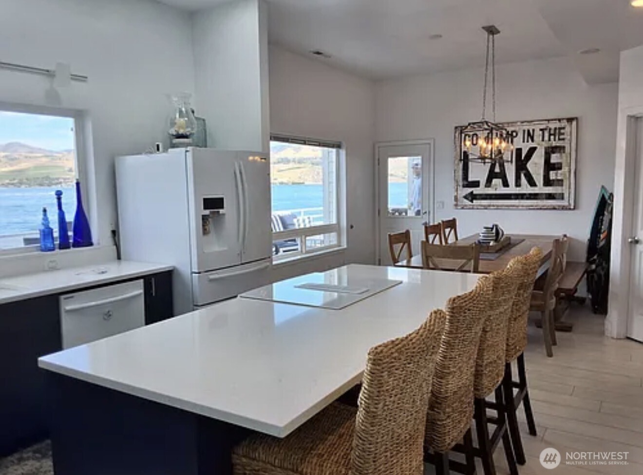 2685 S Lakeshore Road Property Photo 8
