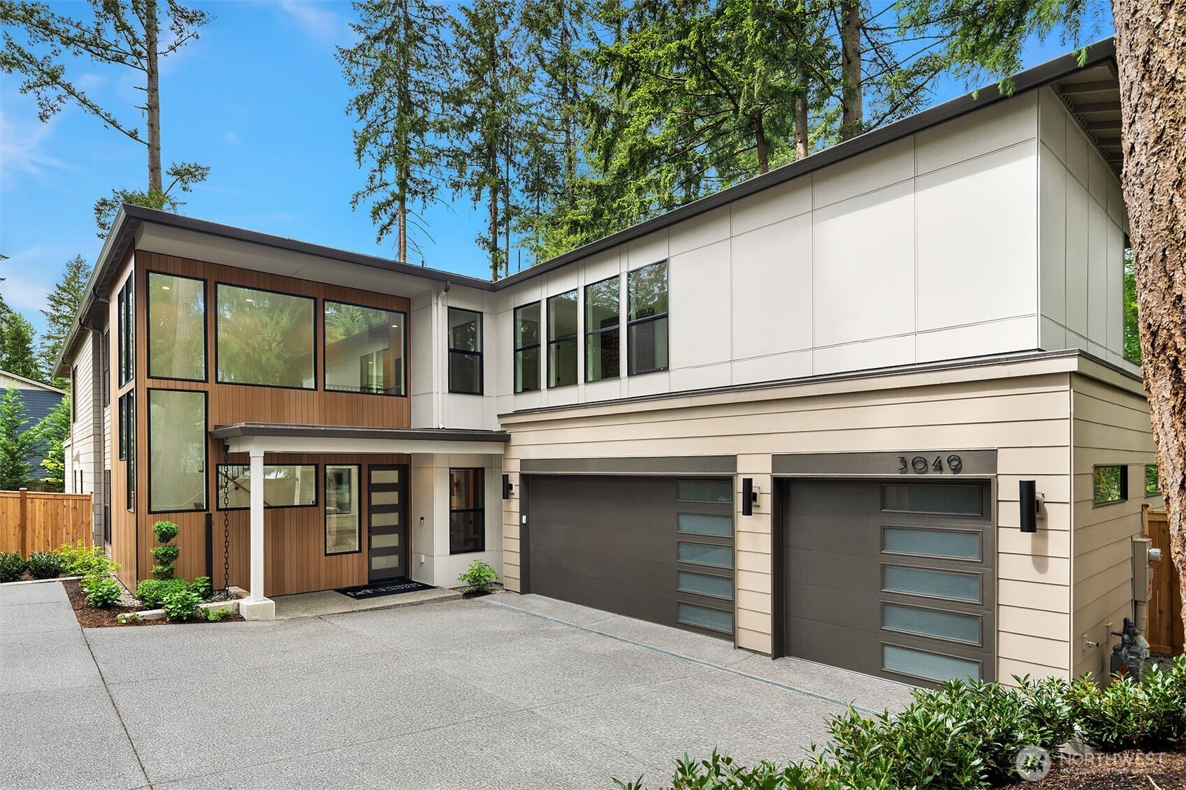 3049 164th Place Property Photo 1