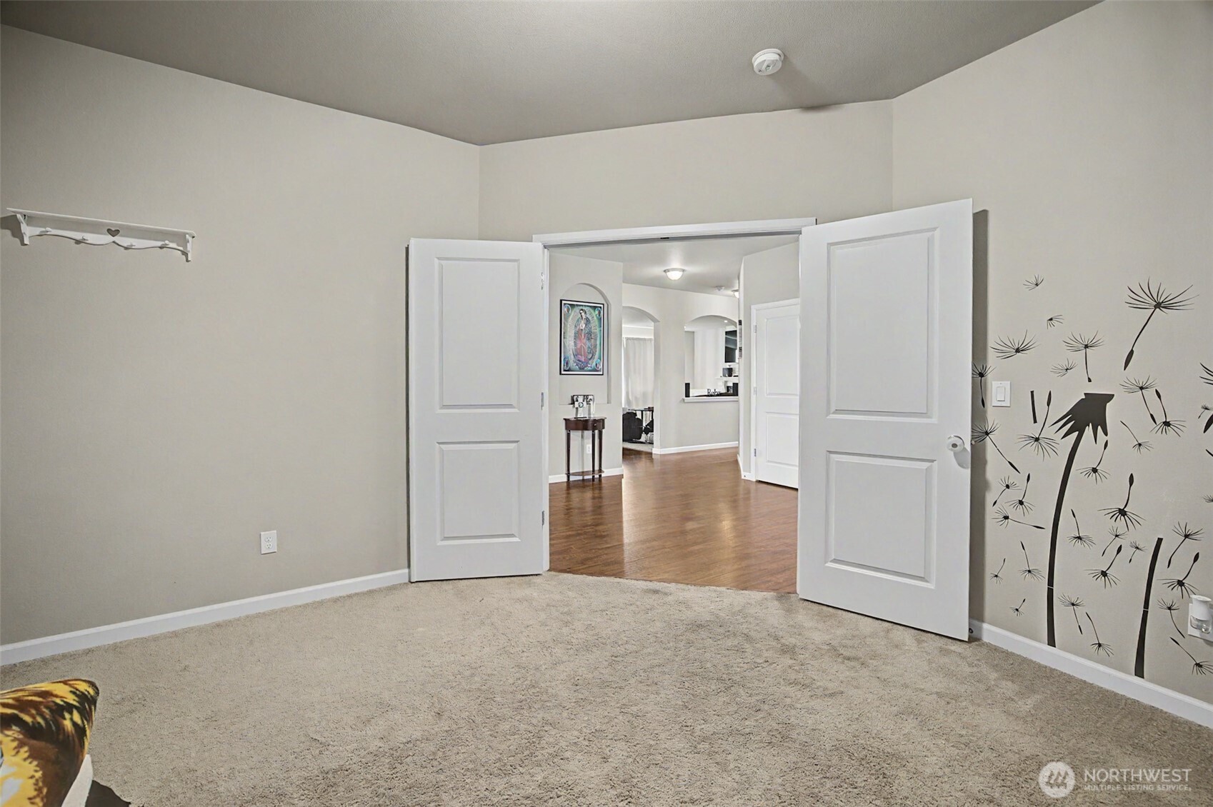 502 Carrier Avenue Property Photo 8