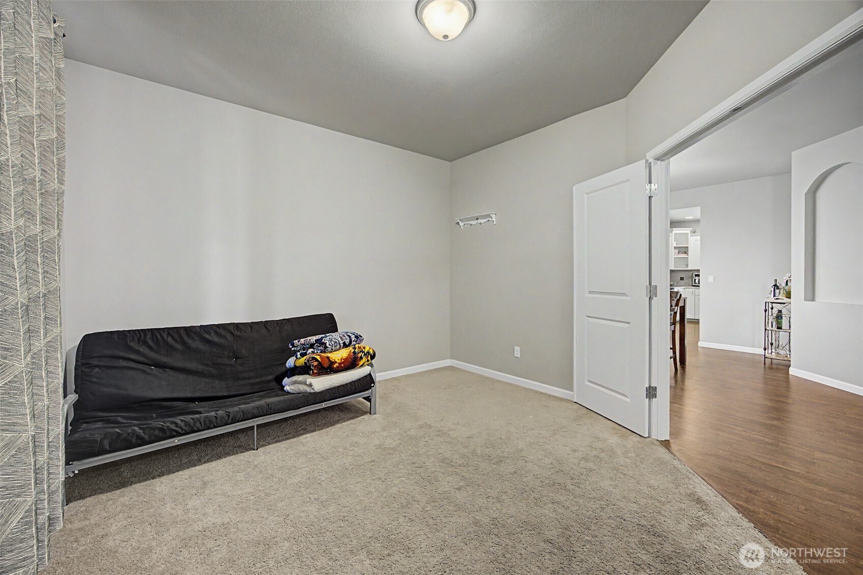 502 Carrier Avenue Property Photo 9