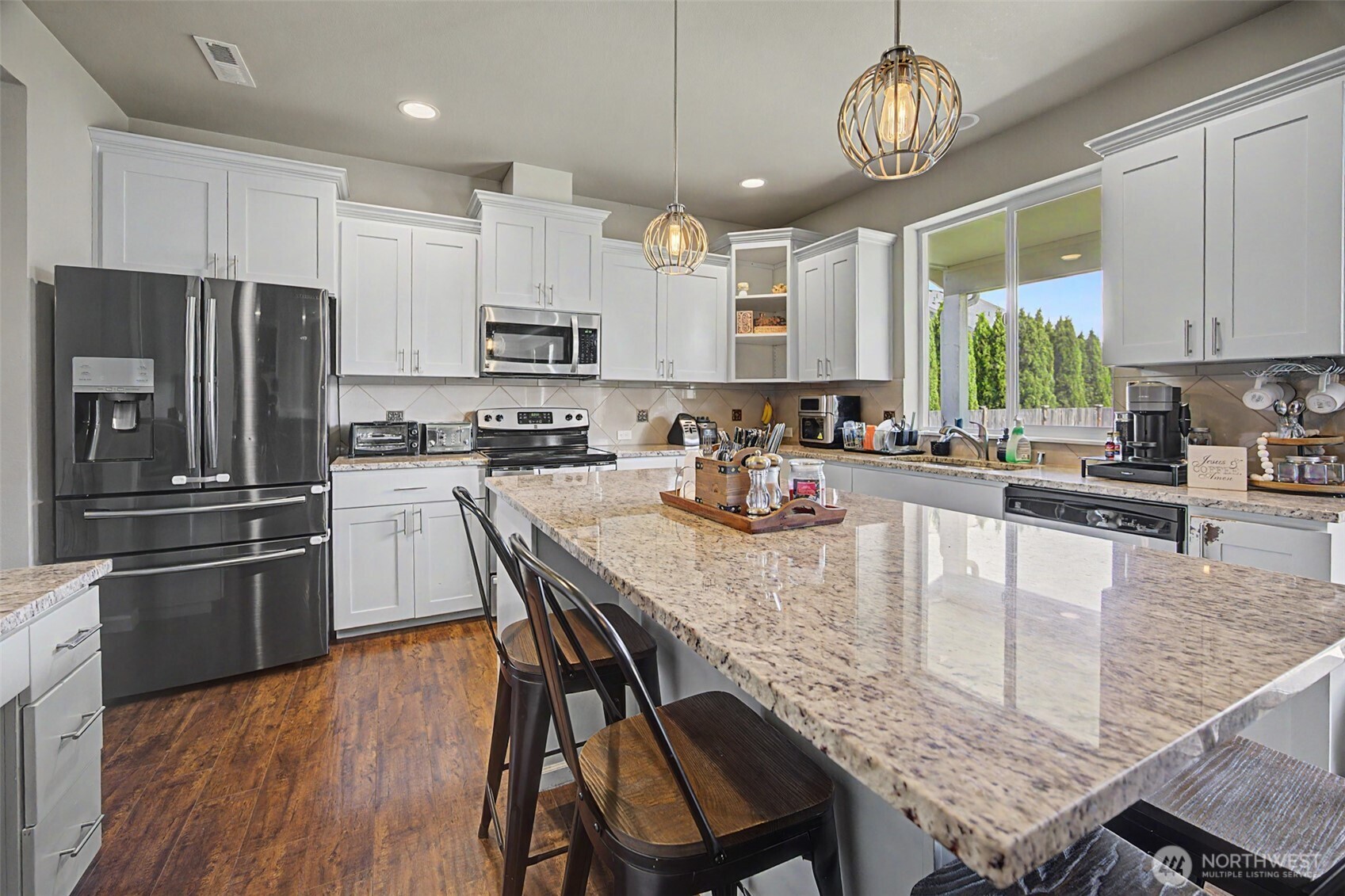 502 Carrier Avenue Property Photo 12