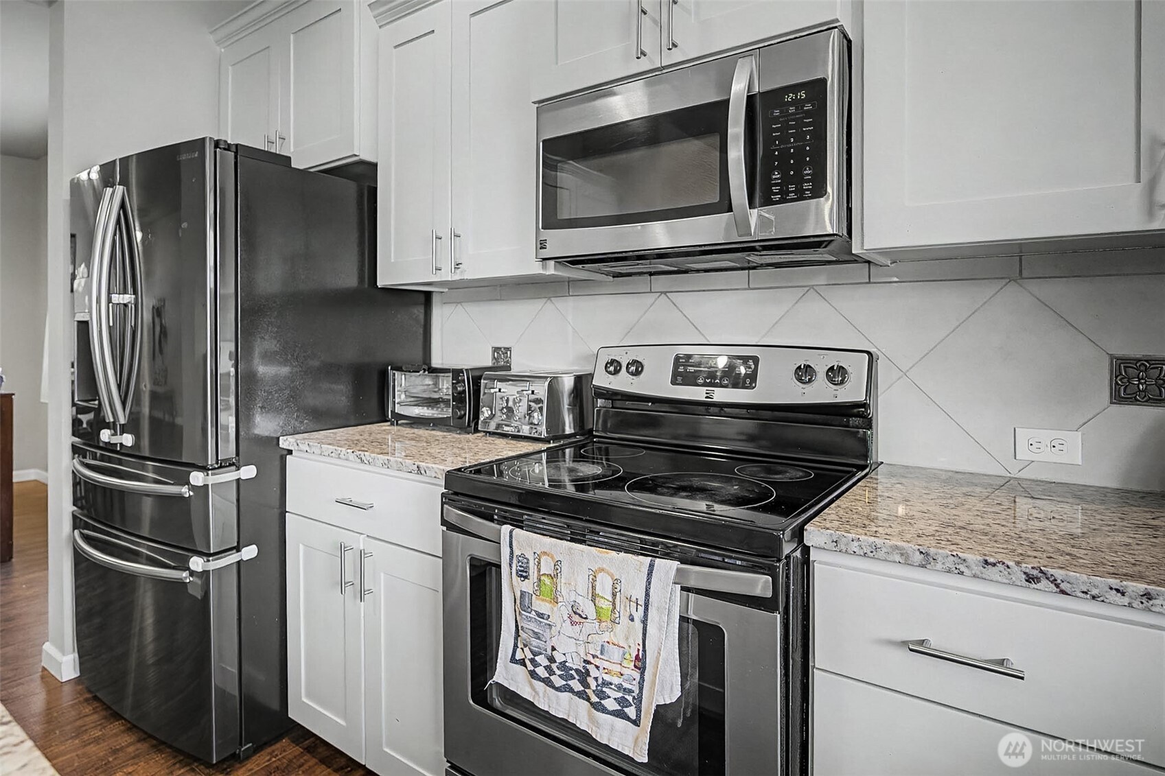 502 Carrier Avenue Property Photo 13