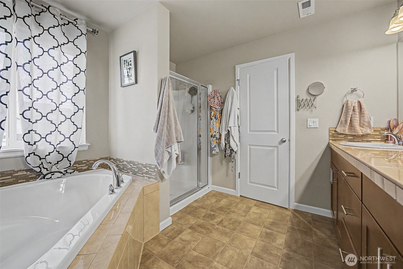 502 Carrier Avenue Property Photo 32