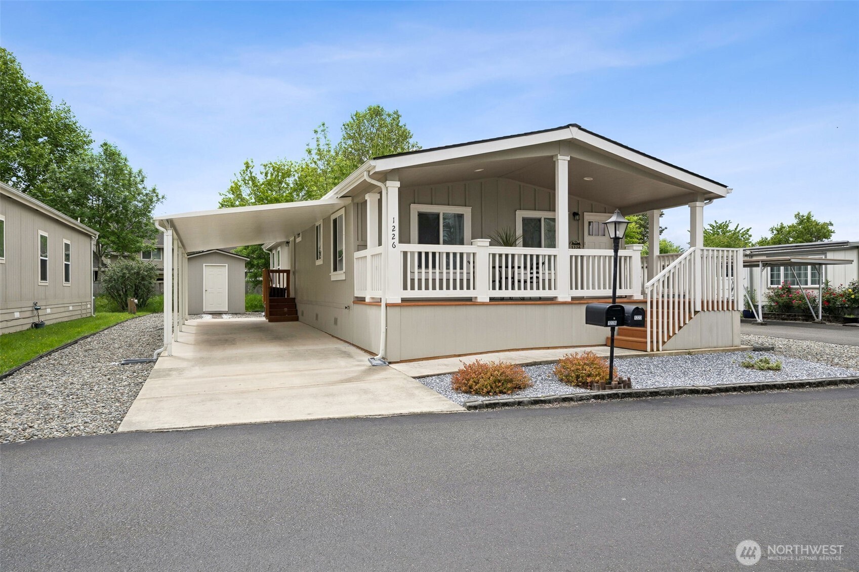 1226 Maple Drive Property Photo 1