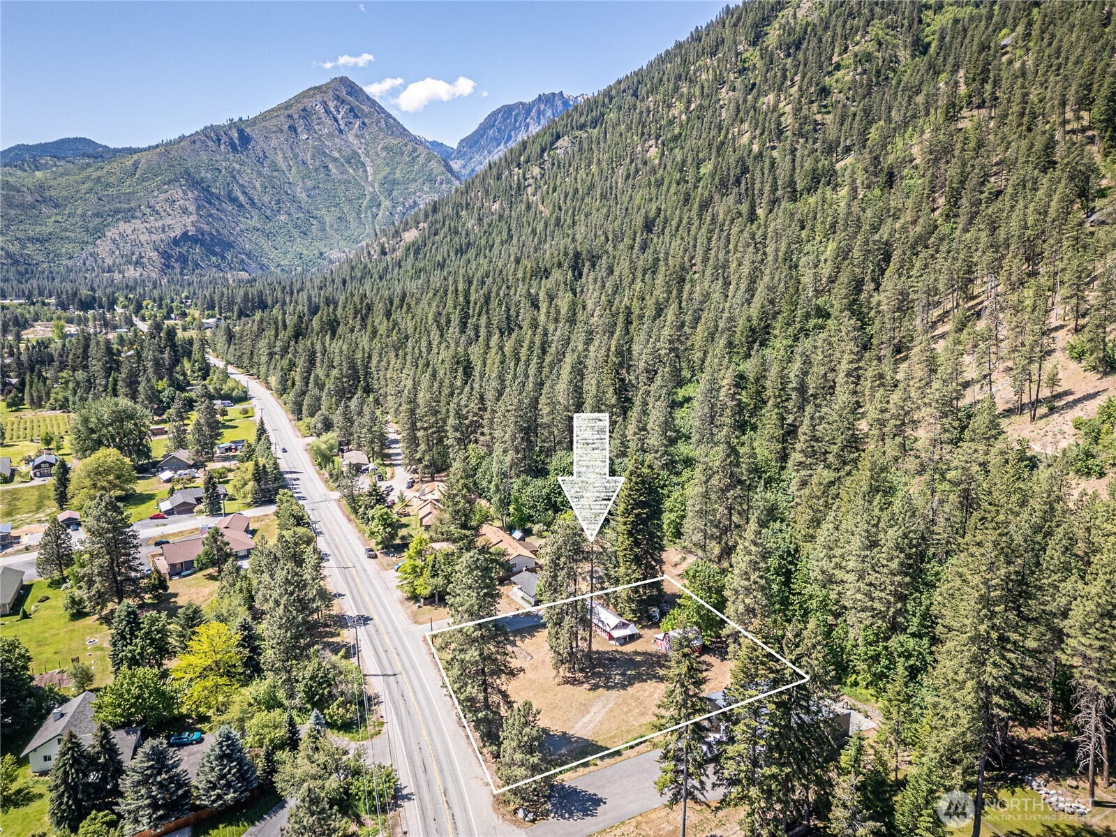 8494 Icicle Road Property Photo 2