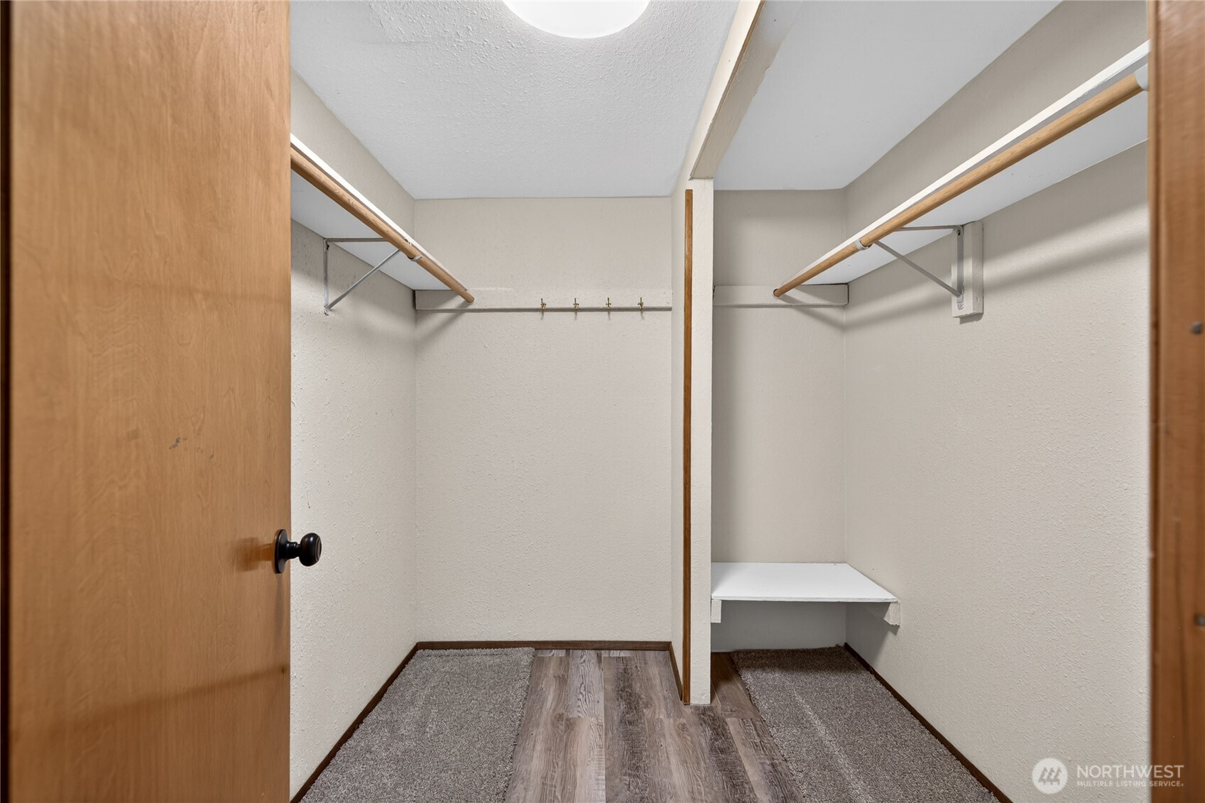8494 Icicle Road Property Photo 14