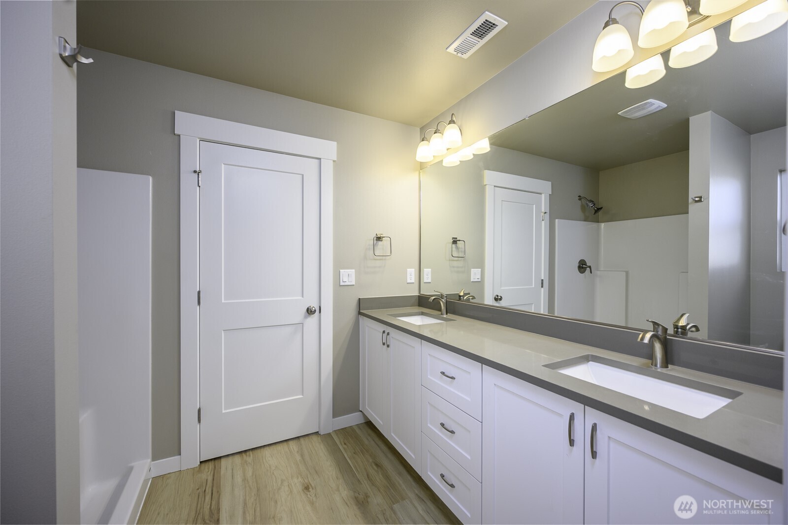 123 E 9th Avenue 50 Property Photo 17