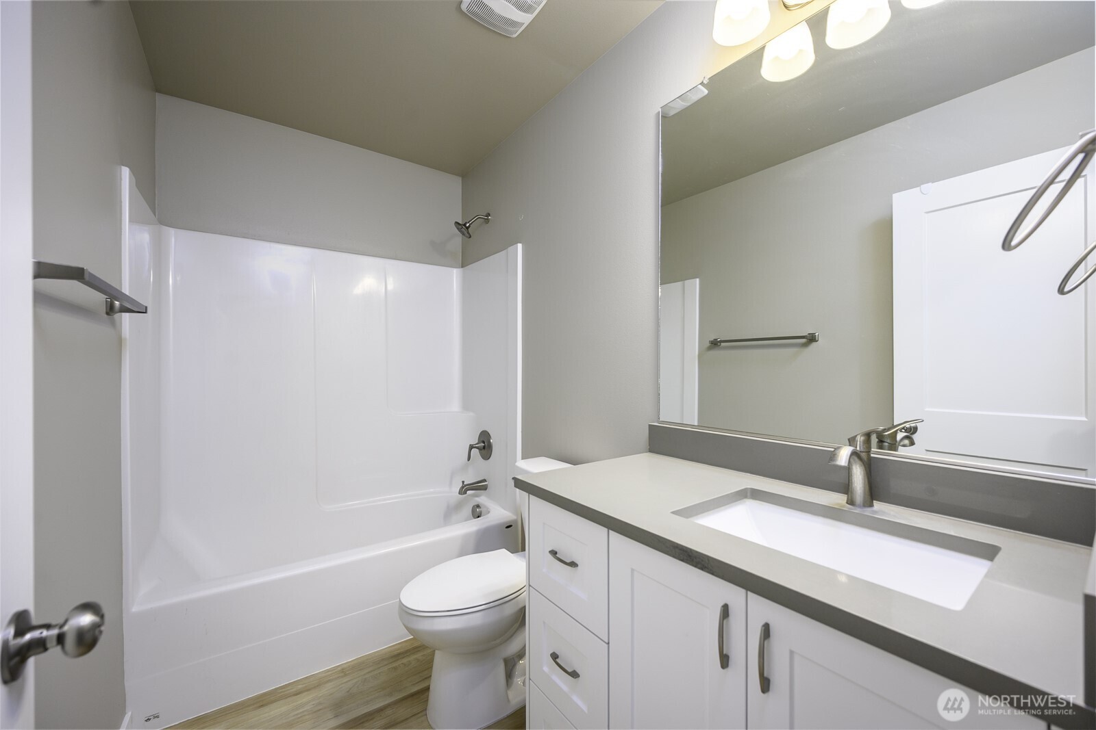 123 E 9th Avenue 50 Property Photo 24
