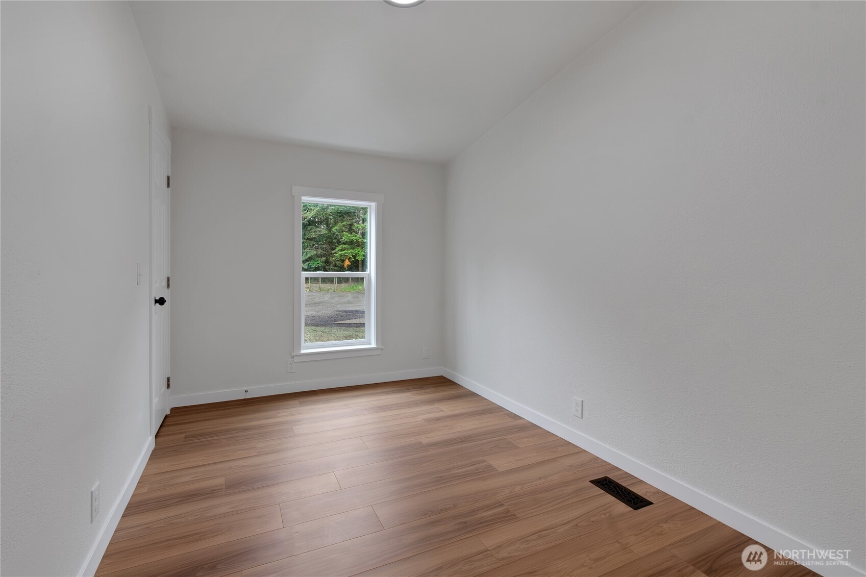 2074 W Cloquallum Road Property Photo 19