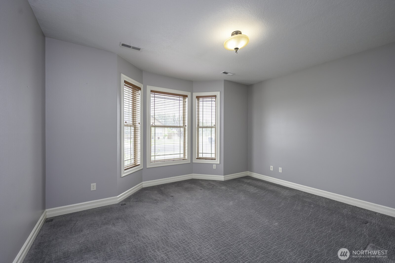 419 S Astor Loop Property Photo 25