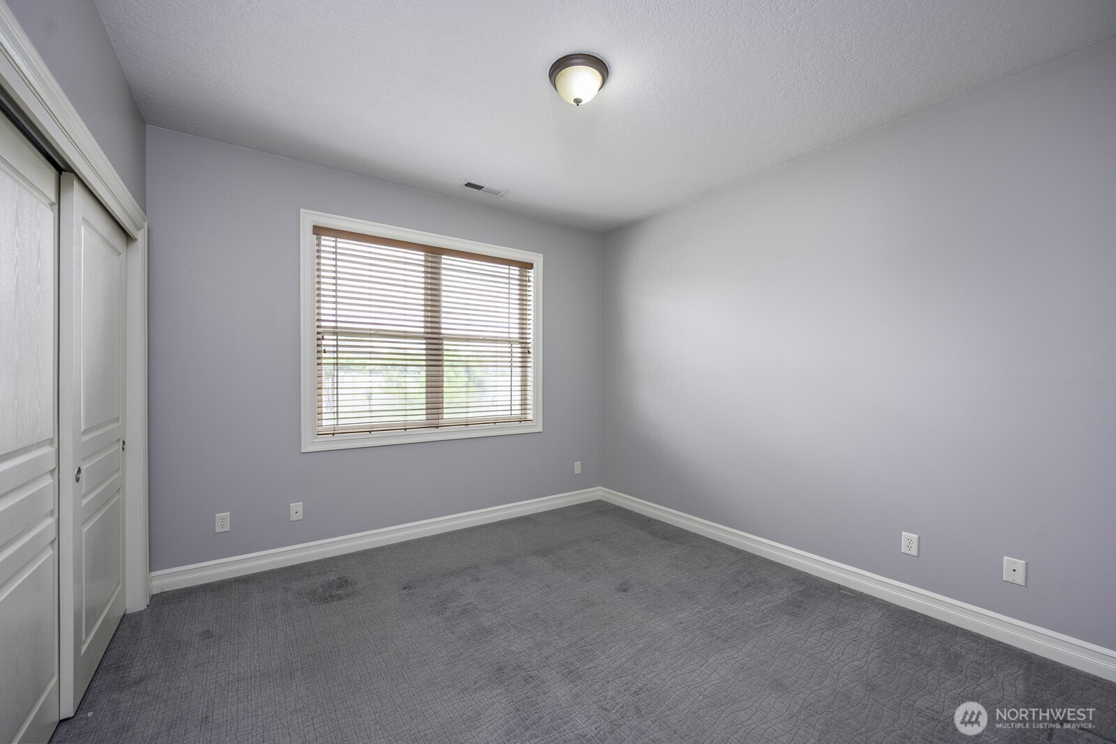 419 S Astor Loop Property Photo 29