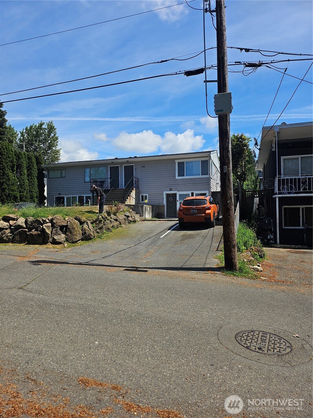 912 Glennwood Avenue Property Photo 6
