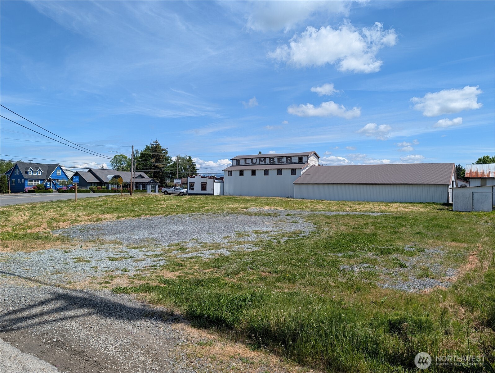 9728 270th Street Property Photo 2