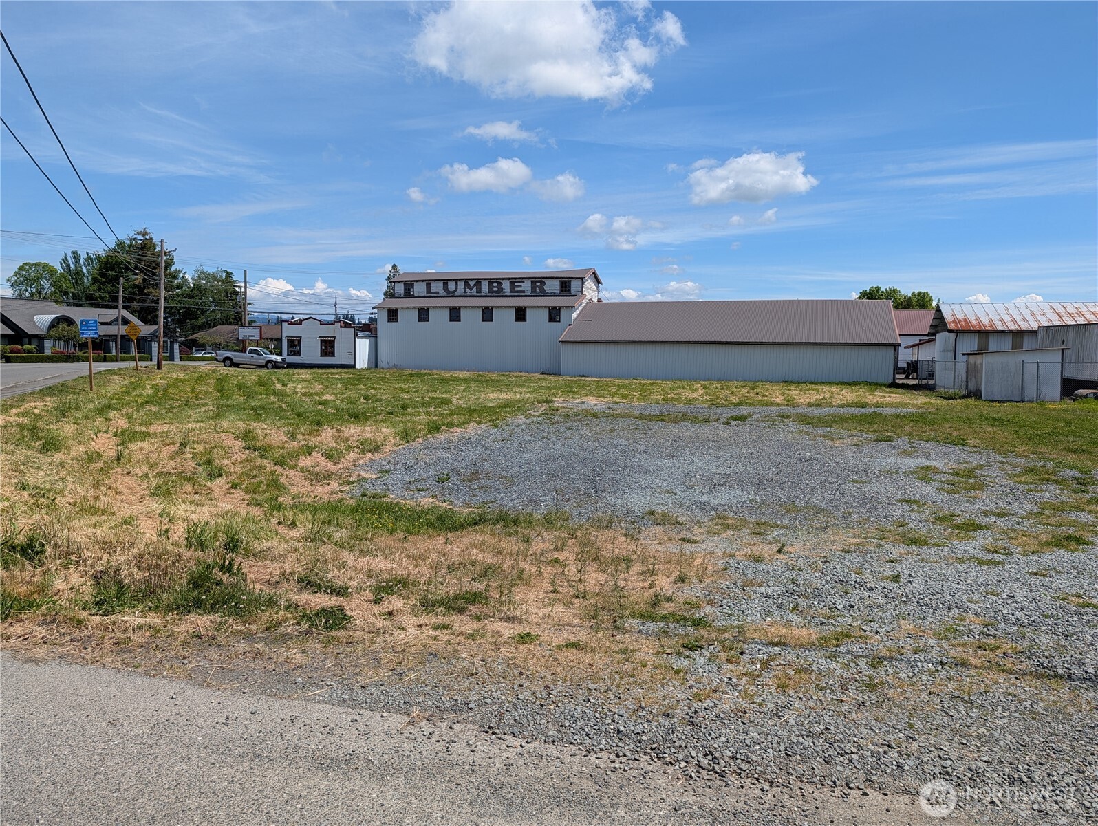 9728 270th Street Property Photo 4