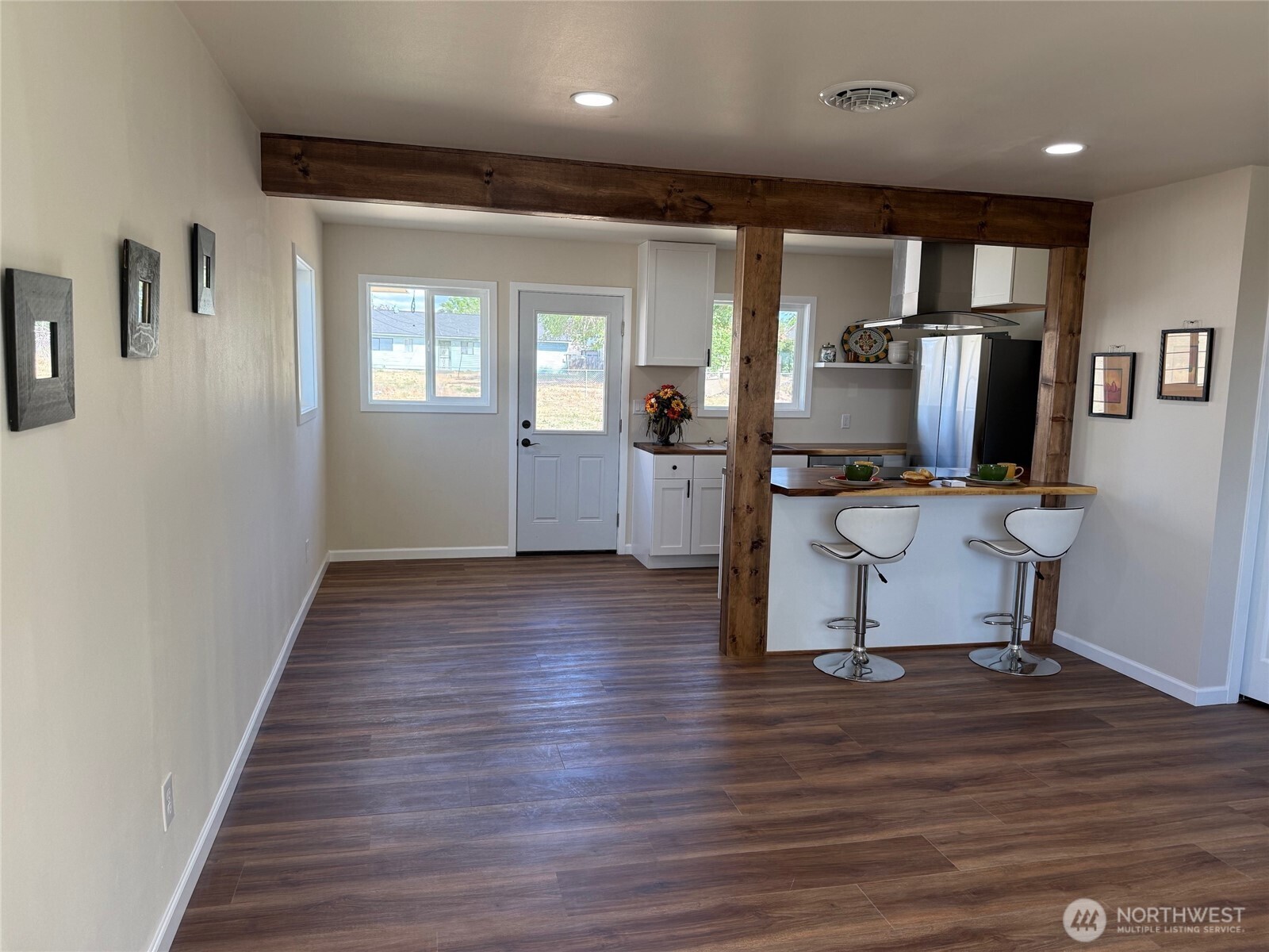 515 S Juniper Drive Property Photo 7
