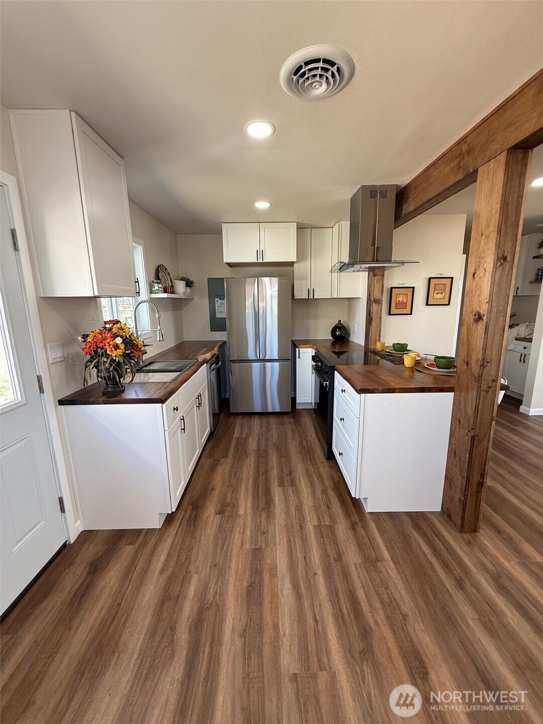 515 S Juniper Drive Property Photo 8