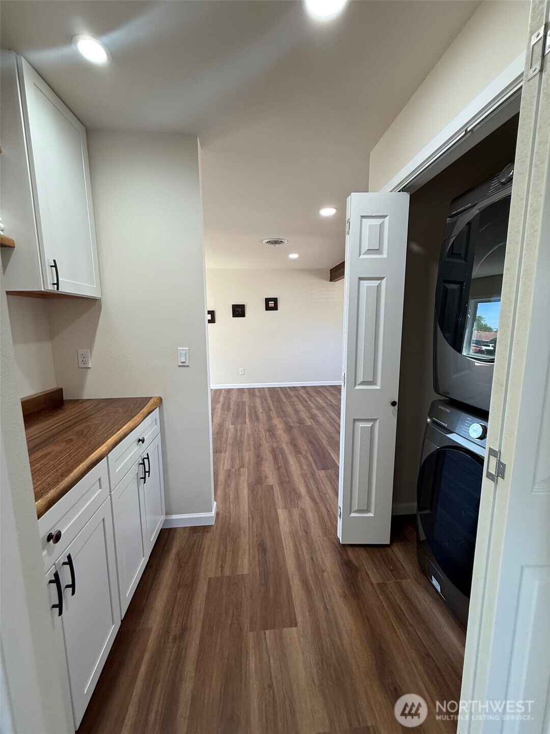 515 S Juniper Drive Property Photo 12
