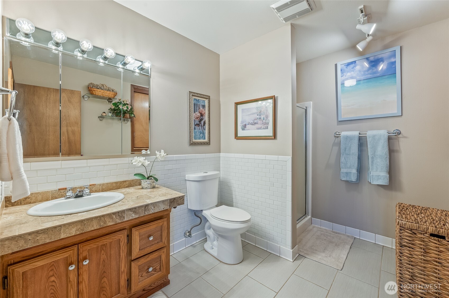 2548 Entiat Way Property Photo 30