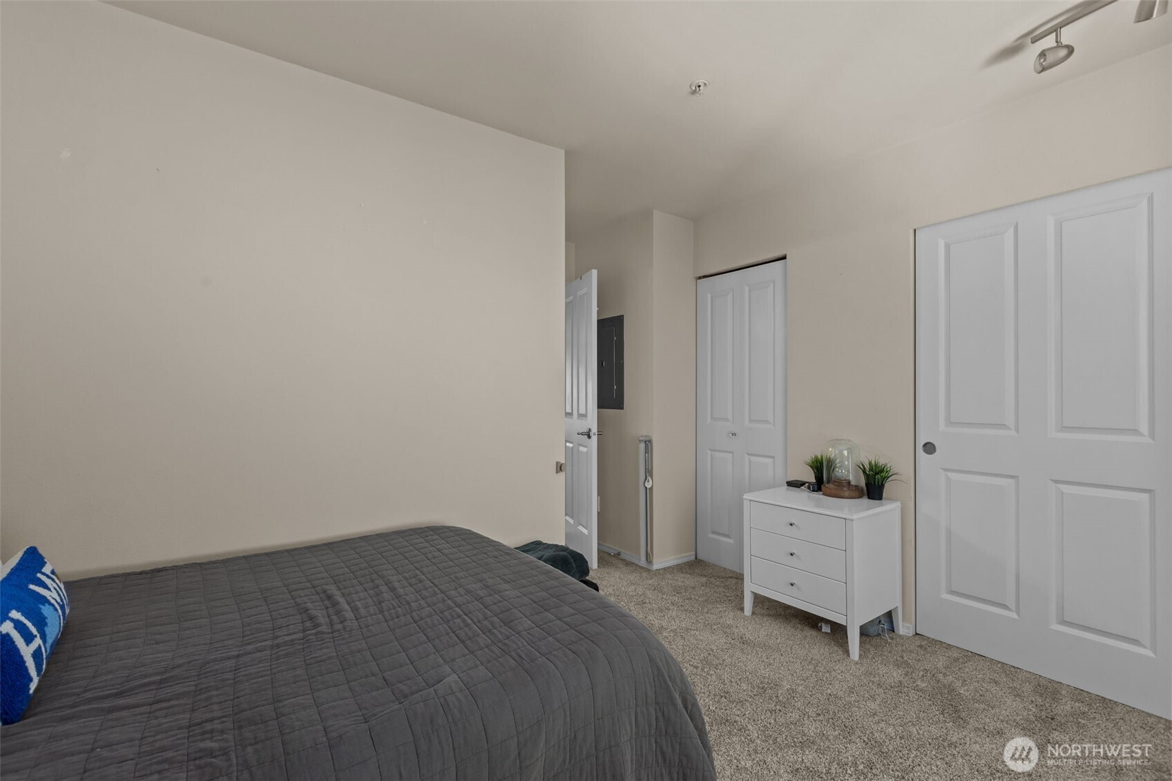 21919 39th Place 10-2 Property Photo 25
