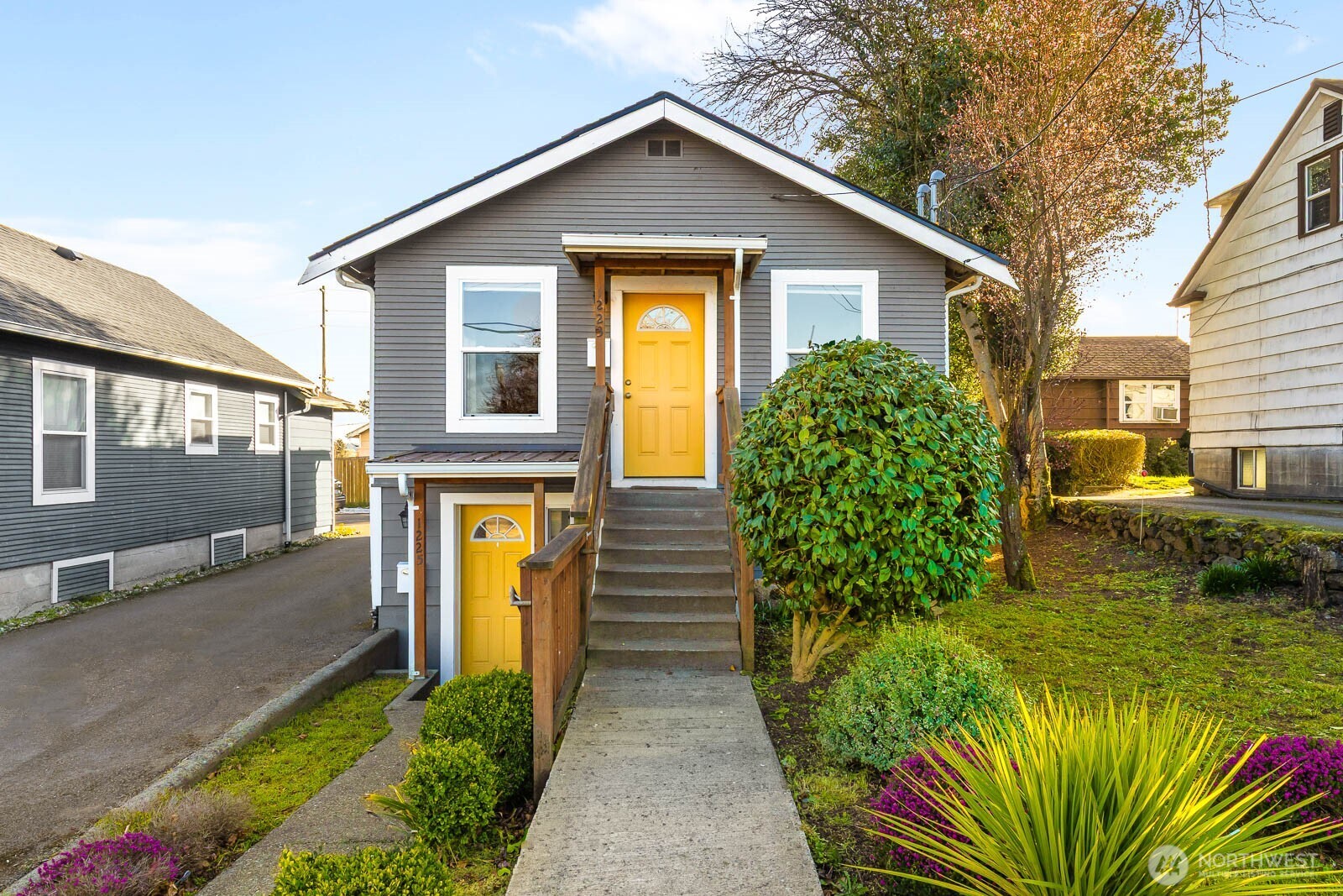 1223 11th Street Property Photo 3