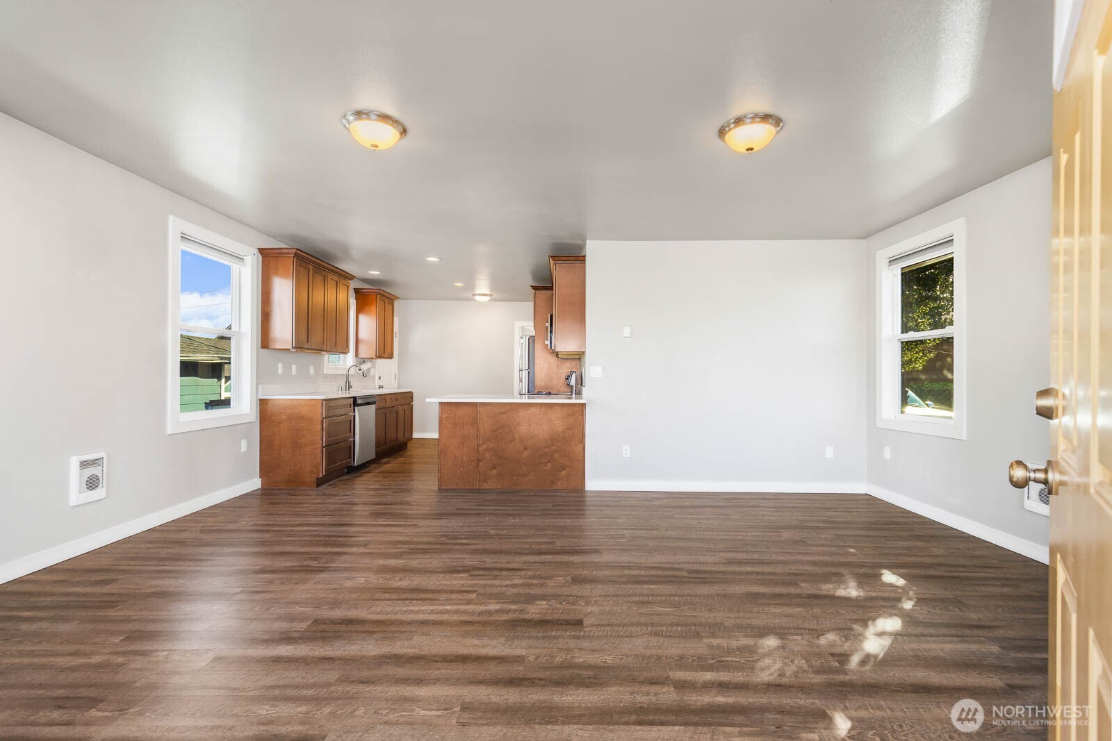 1223 11th Street Property Photo 9