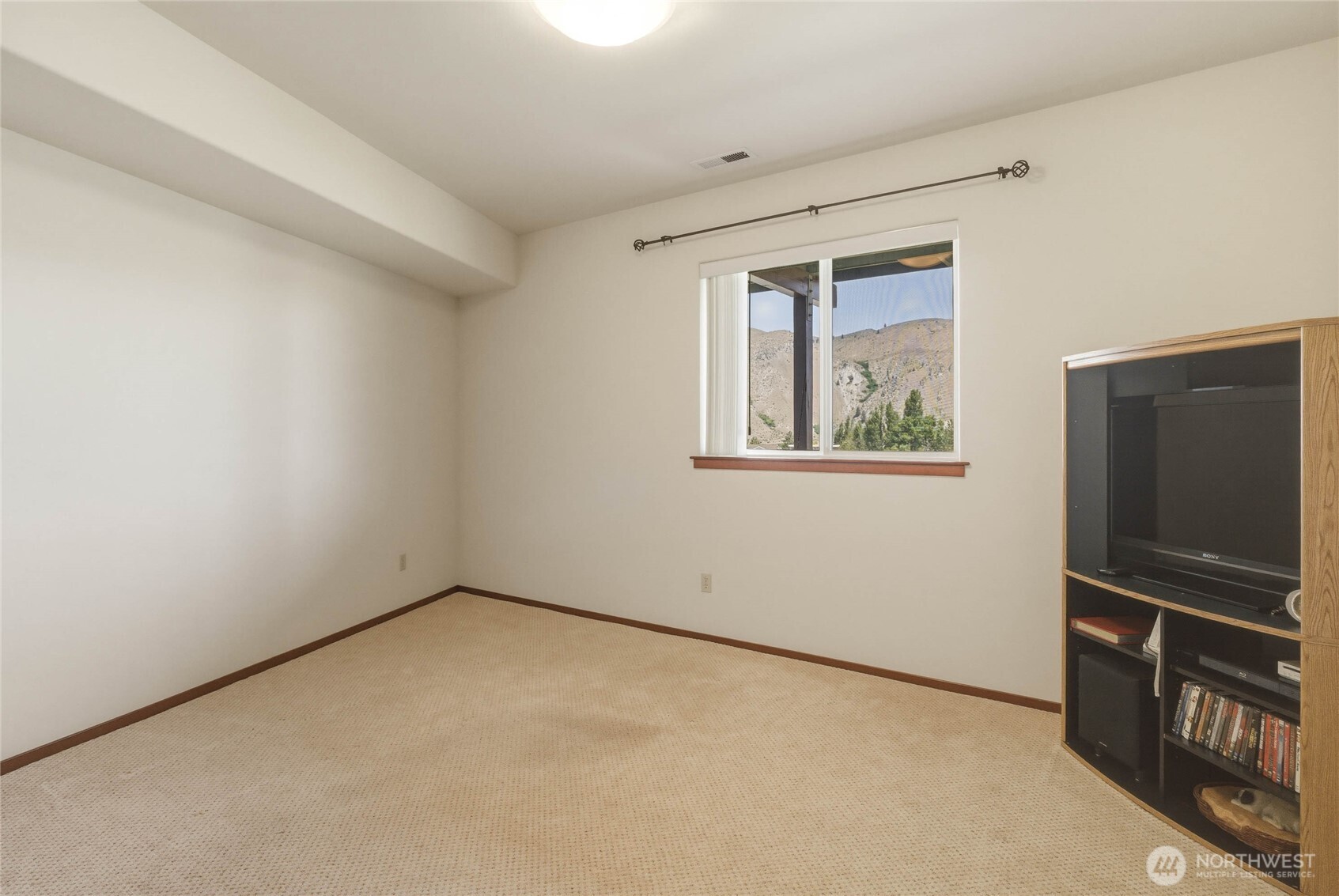 275 E Emerson Drive Property Photo 32