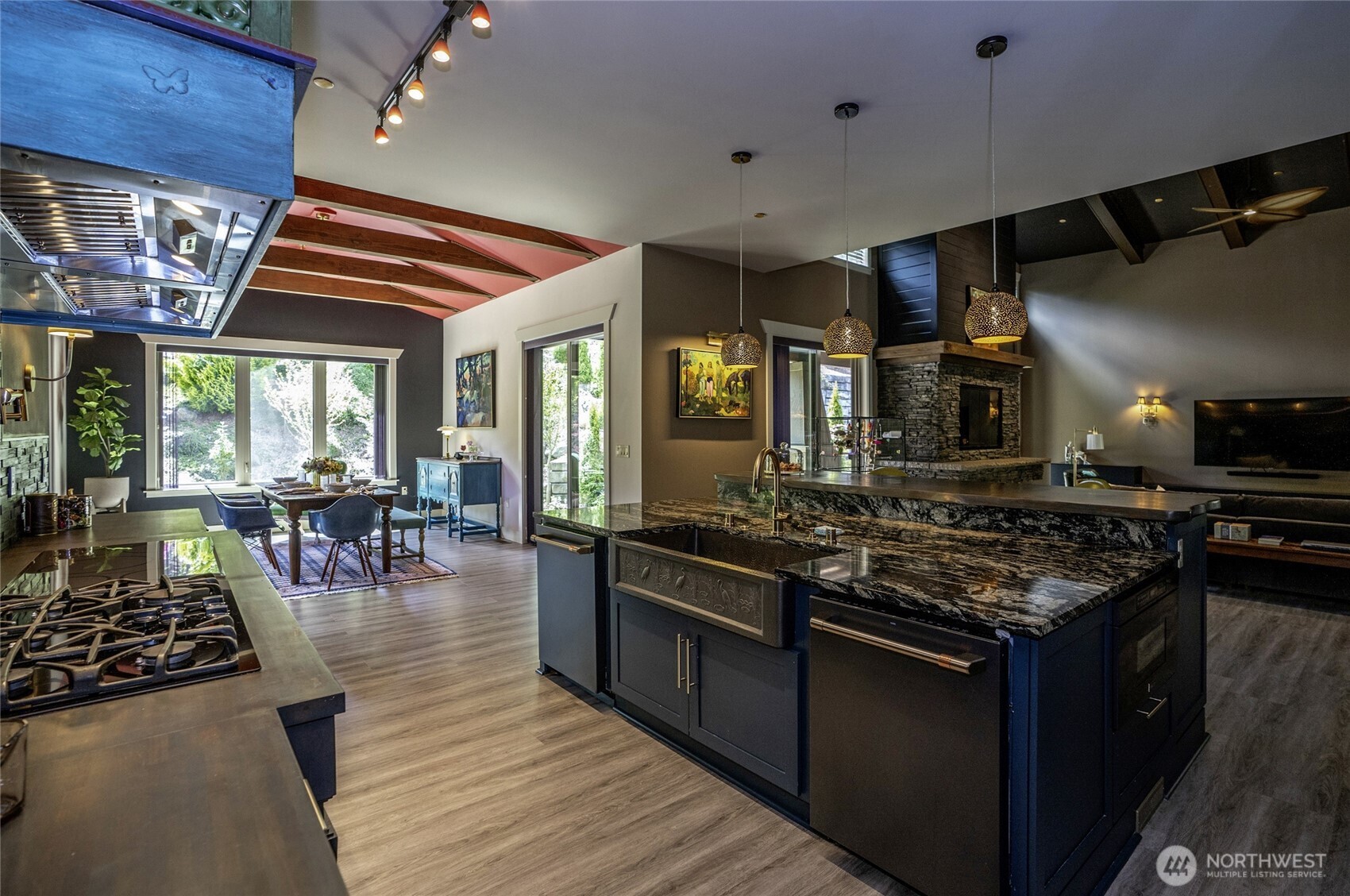 616 Hyak Way Property Photo 14