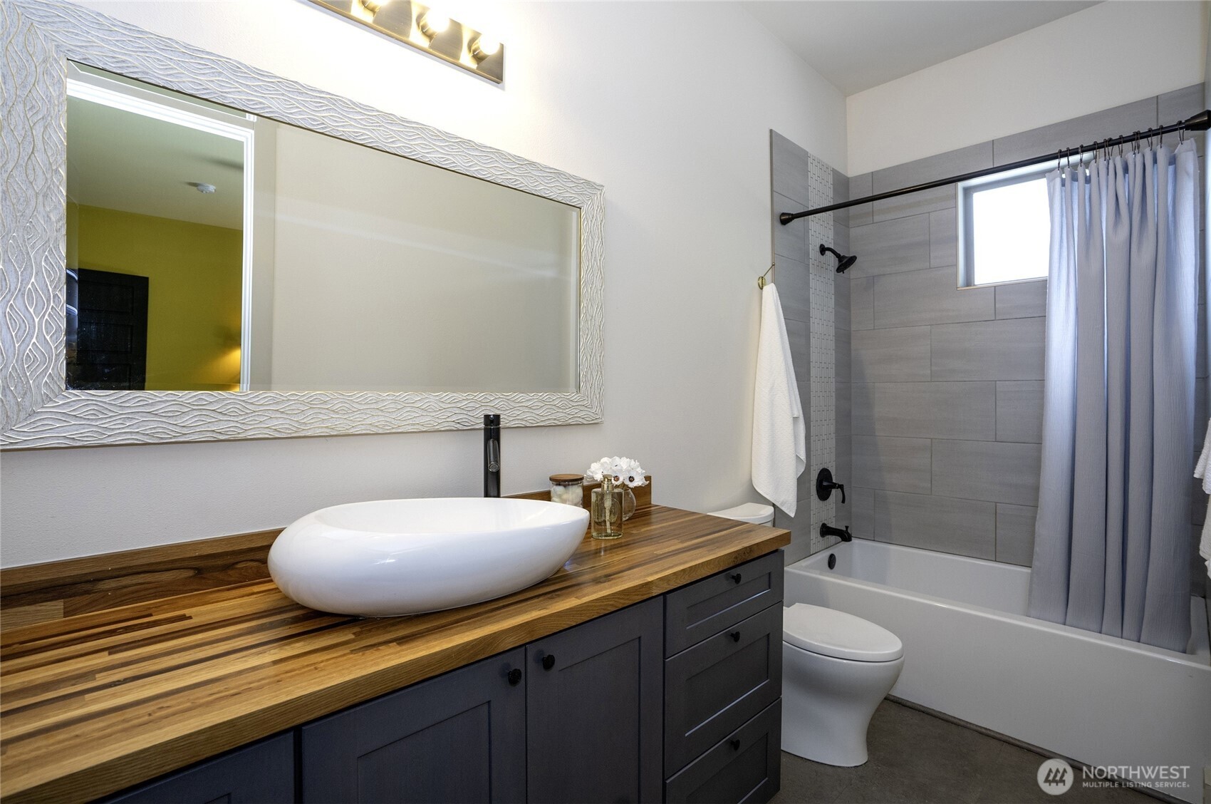 616 Hyak Way Property Photo 26