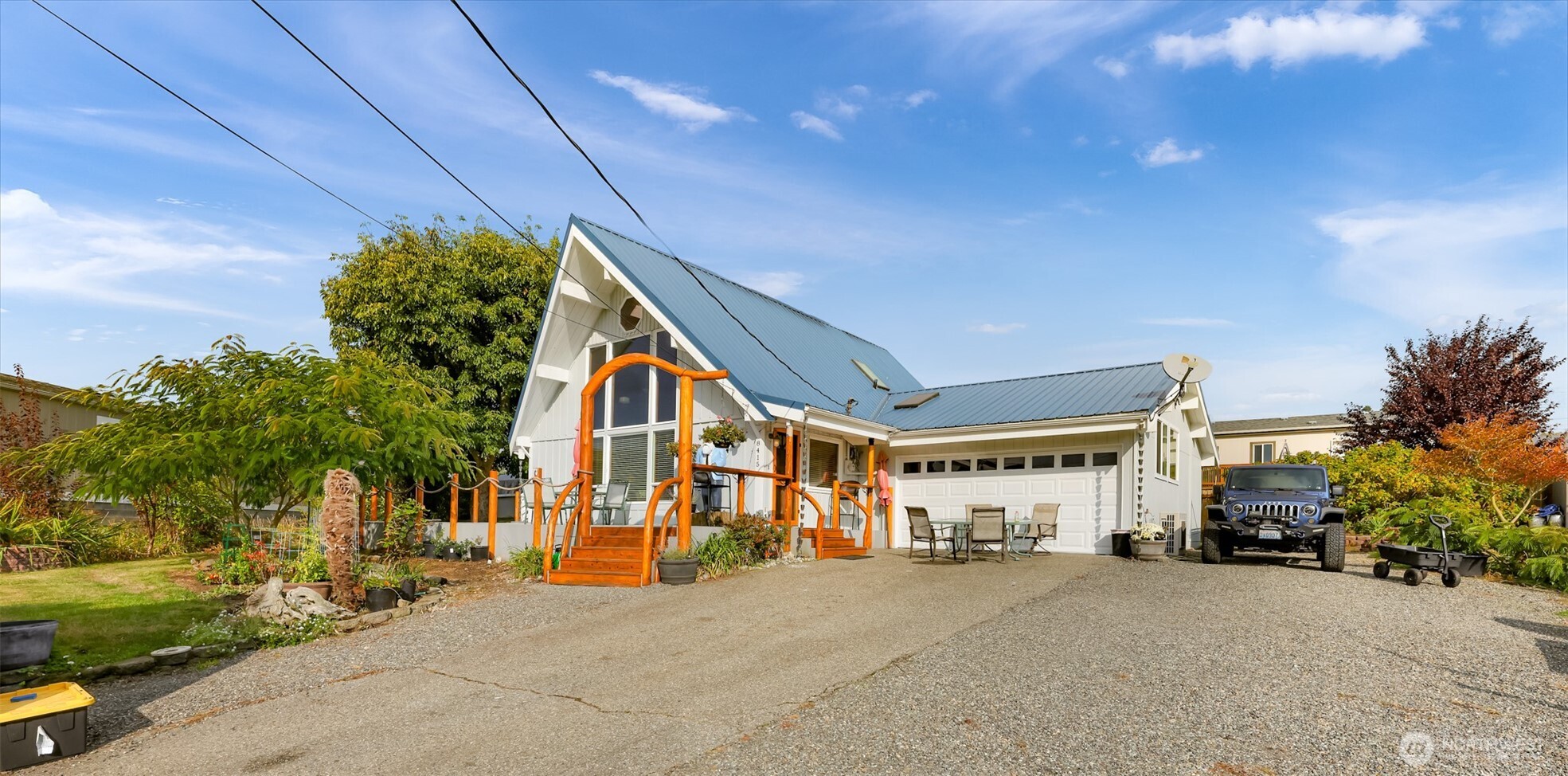 8415 Donald Way Property Photo 1