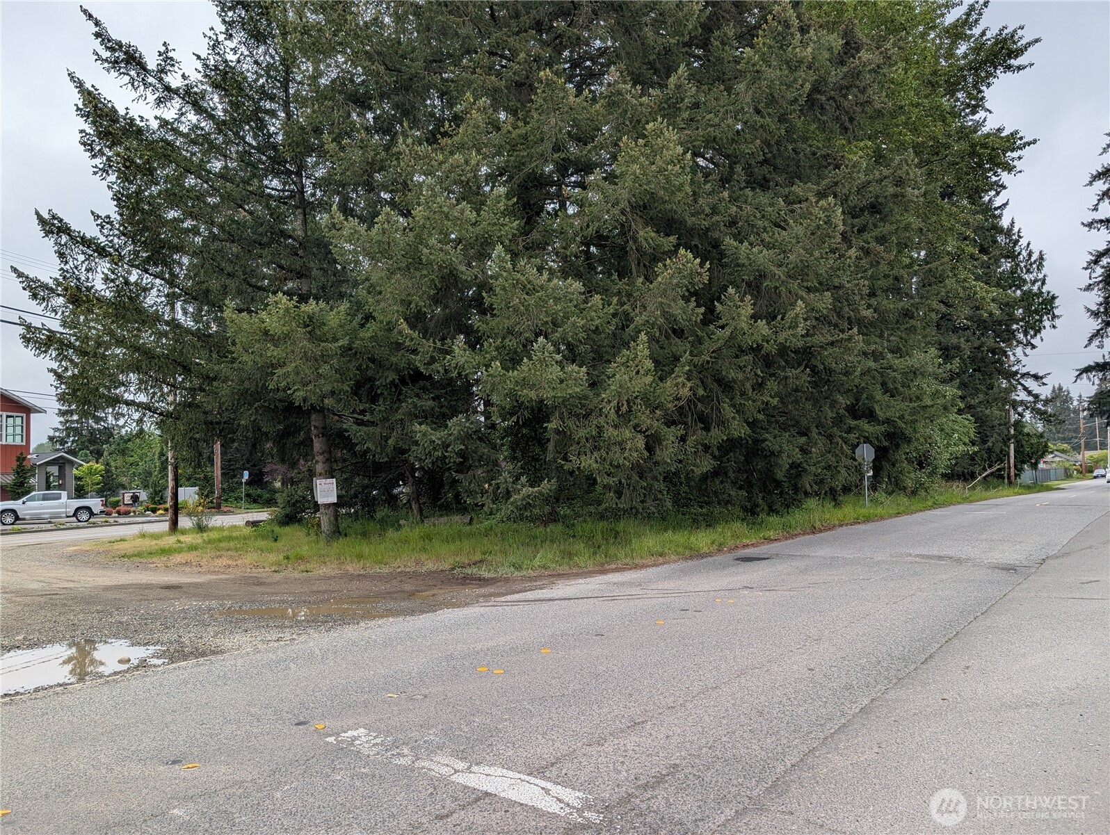 18501 Smokey Point Boulevard Property Photo 4