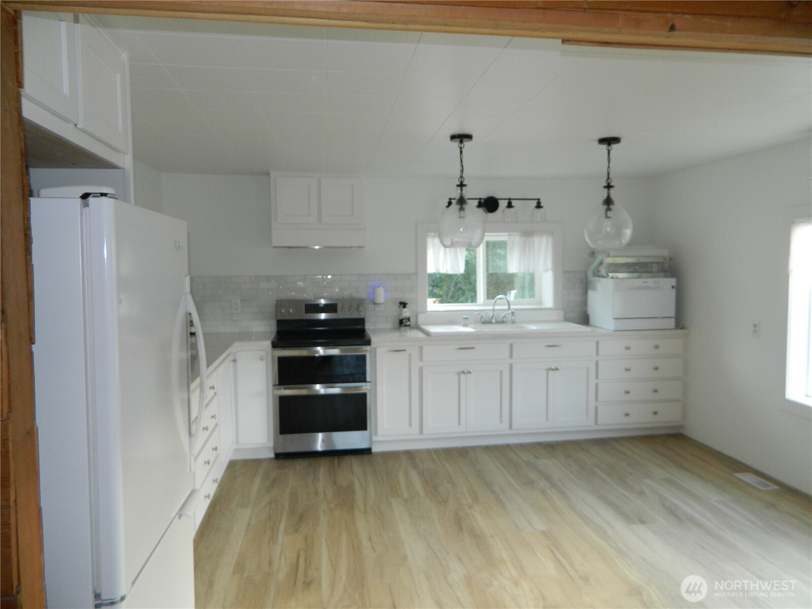 110 1st Street Property Photo 6