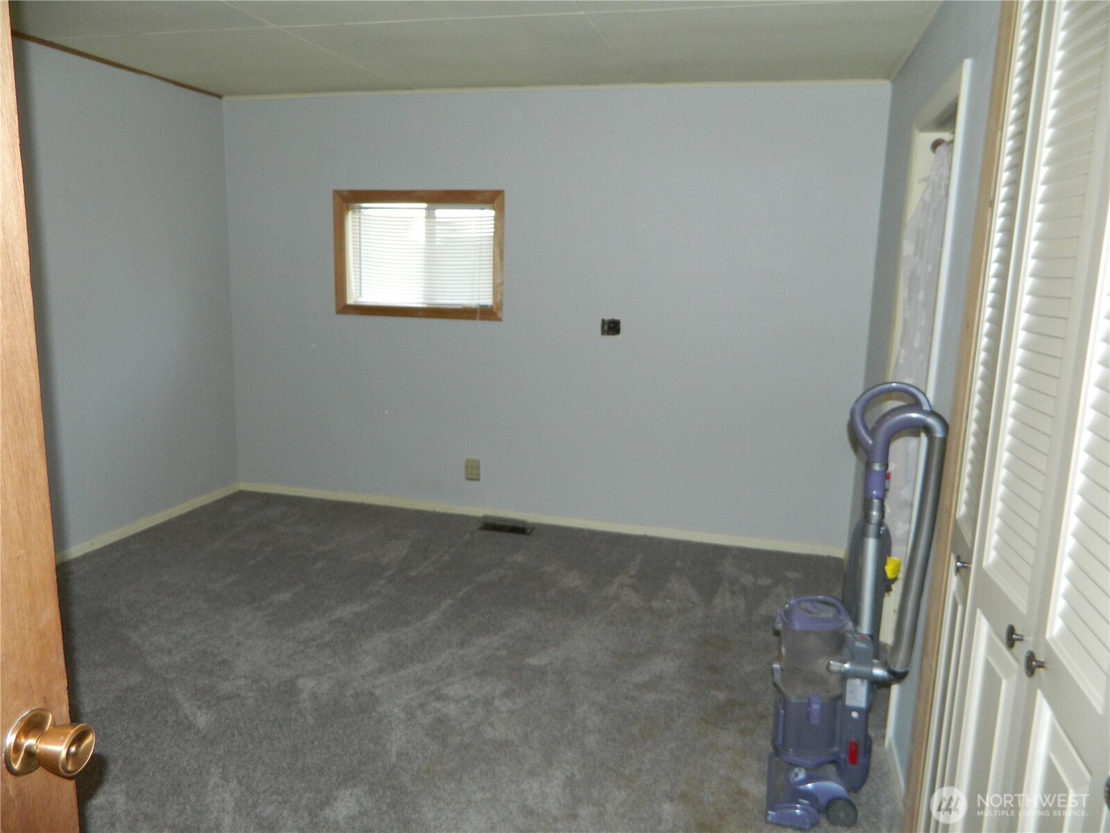 110 1st Street Property Photo 10