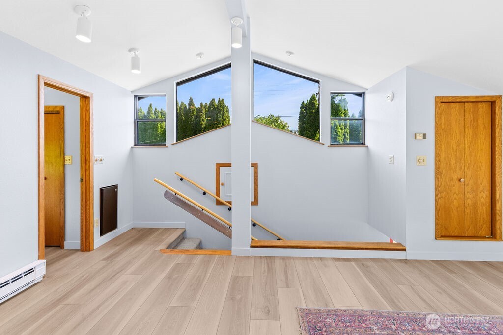 92 S Stark Avenue Property Photo 13