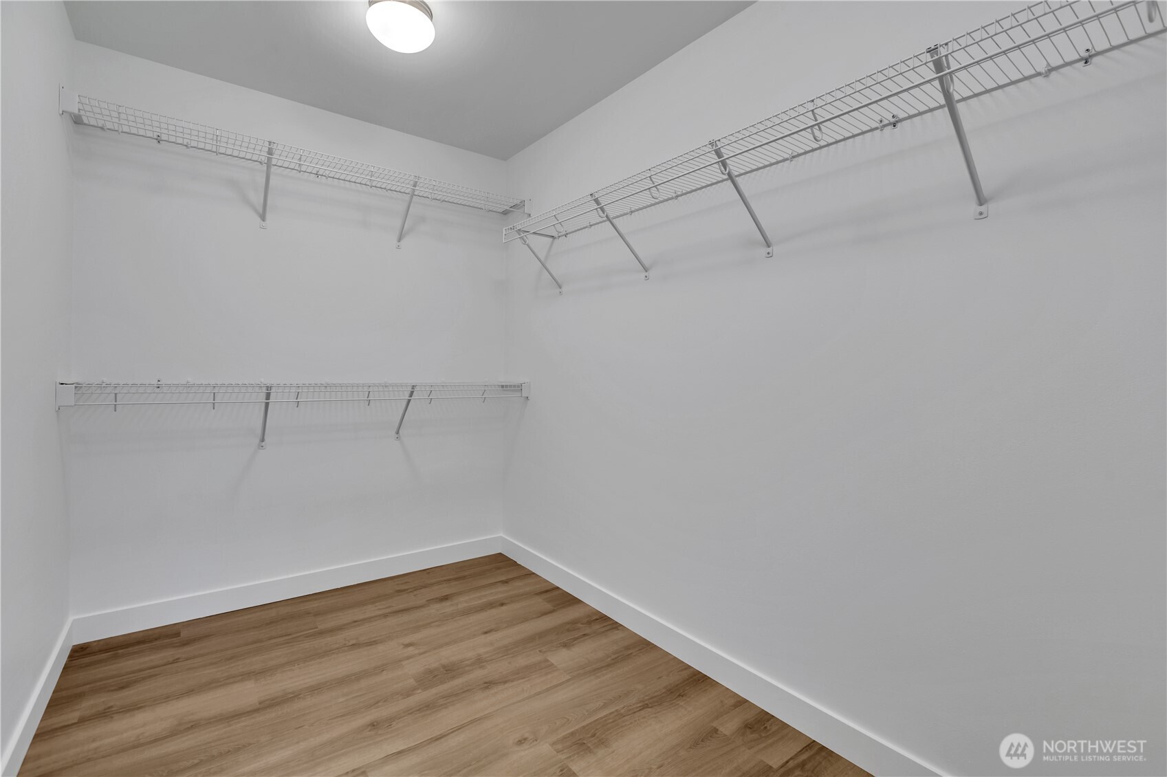 2106 E 45th Court Property Photo 23